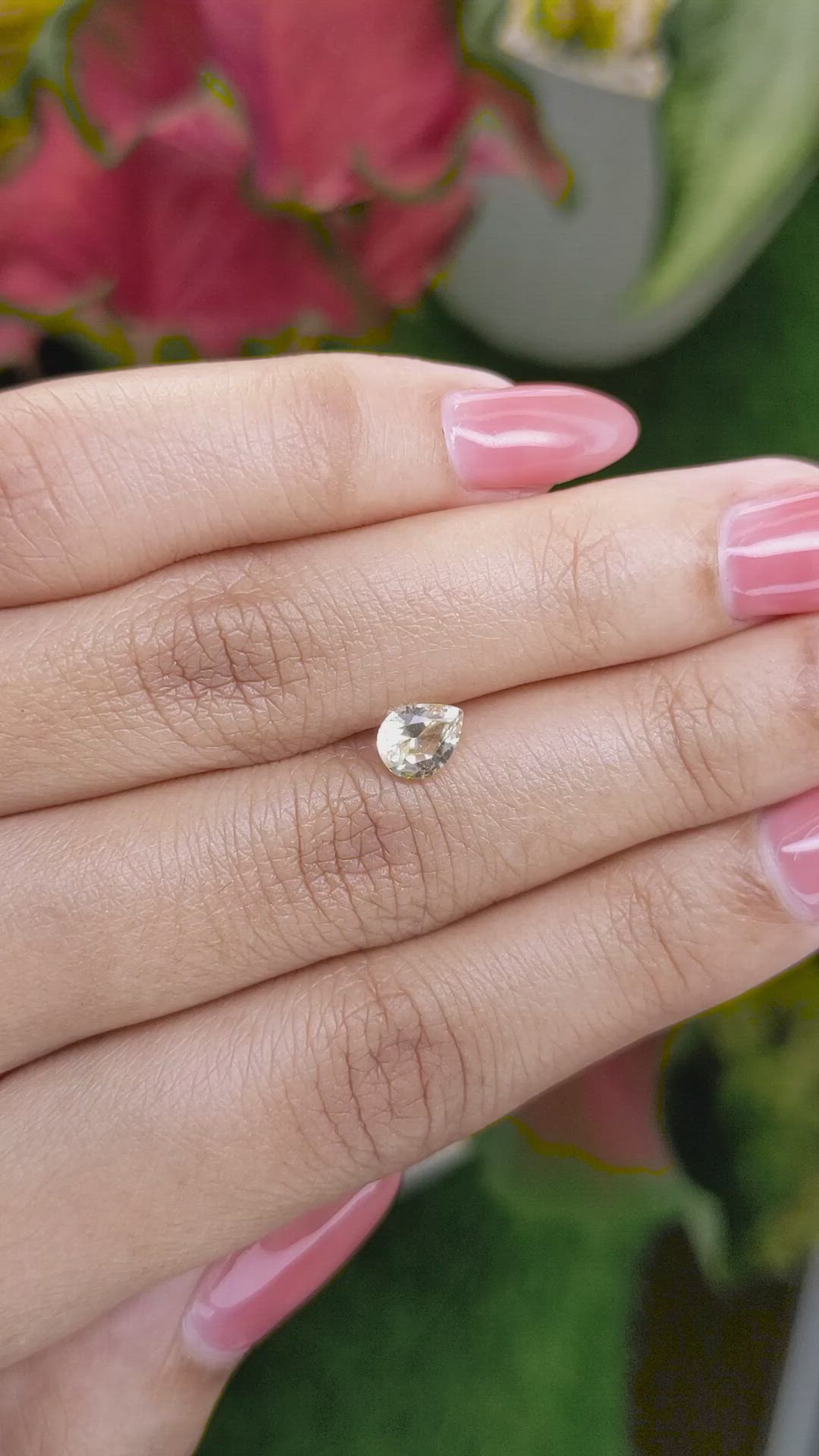 1.06 Ct. Yellow Sapphire from Ceylon (Sri Lanka) Size Video