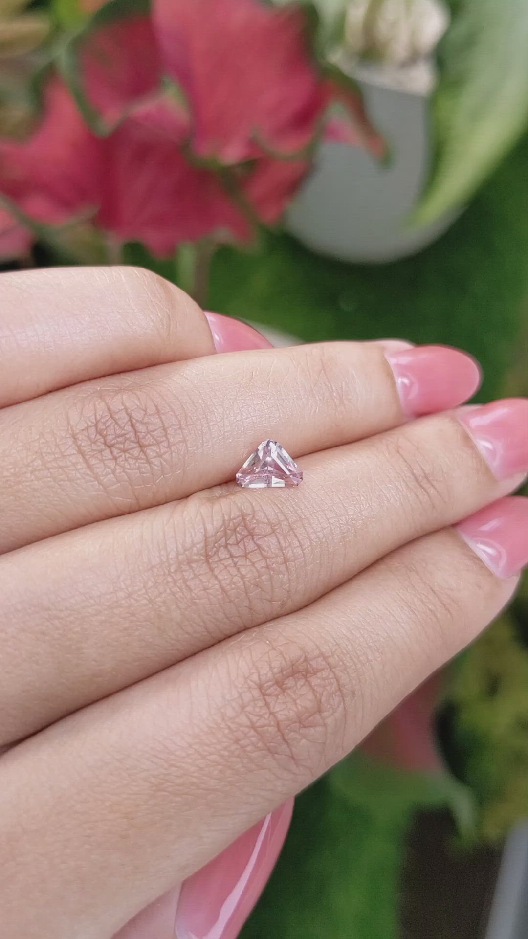0.98 Ct. Peach Sapphire from Ceylon (Sri Lanka) Size Video