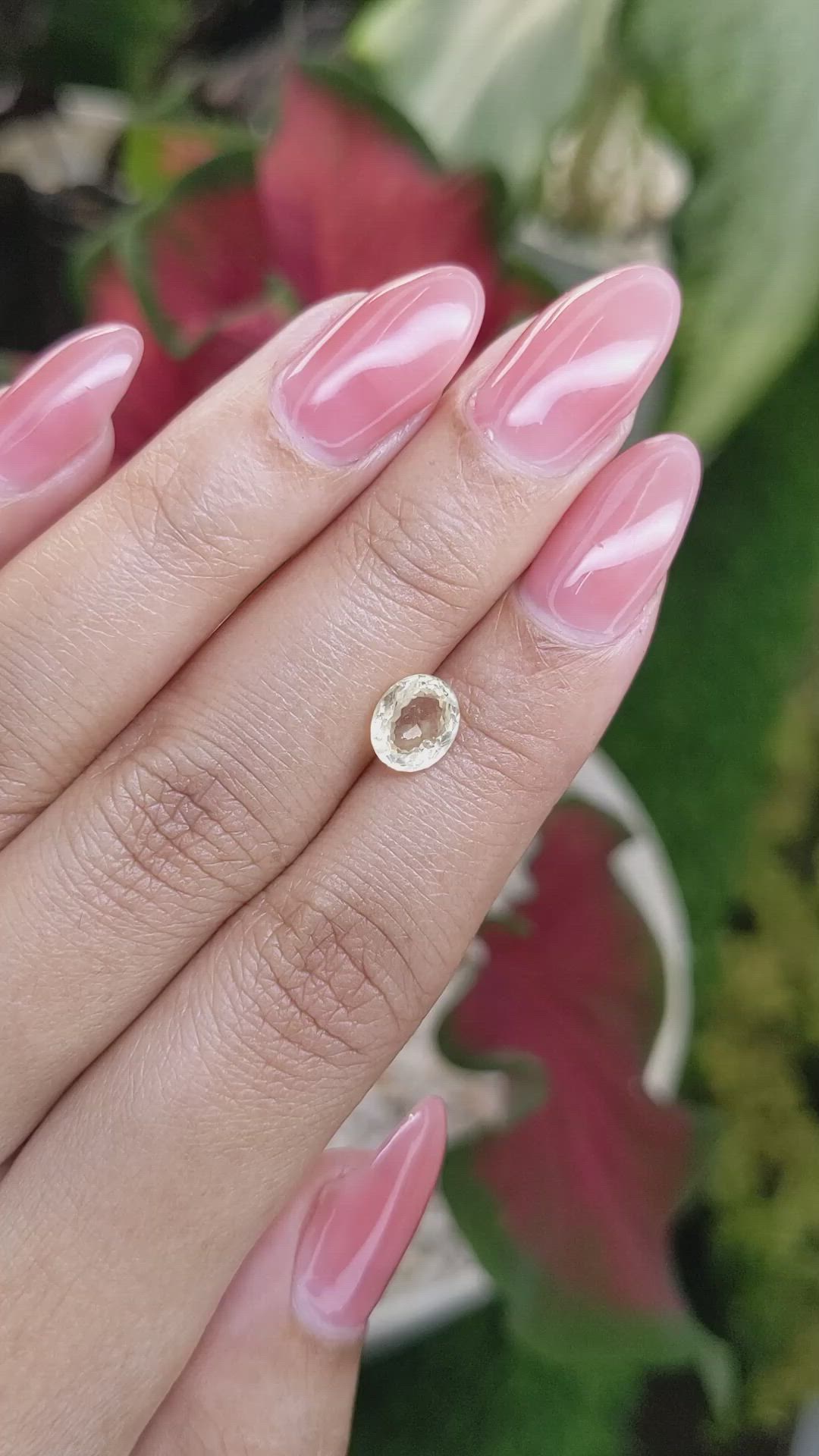 1.43 Ct. Yellow Sapphire from Ceylon (Sri Lanka) Size Video