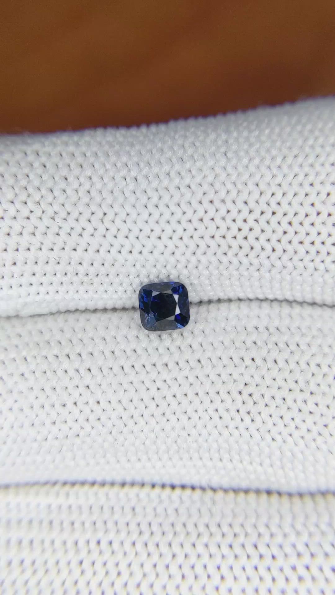 0.60 Ct. Blue Sapphire from Ceylon (Sri Lanka) Size Video