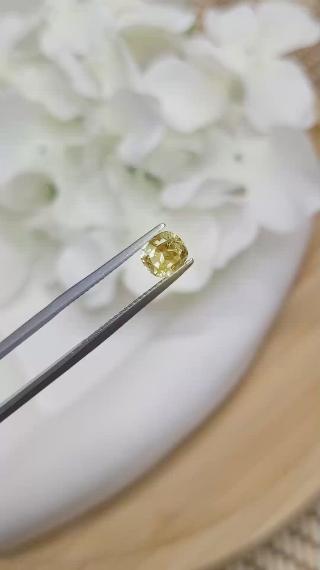 1.31 Ct. Yellow Sapphire from Ceylon (Sri Lanka) Size Video