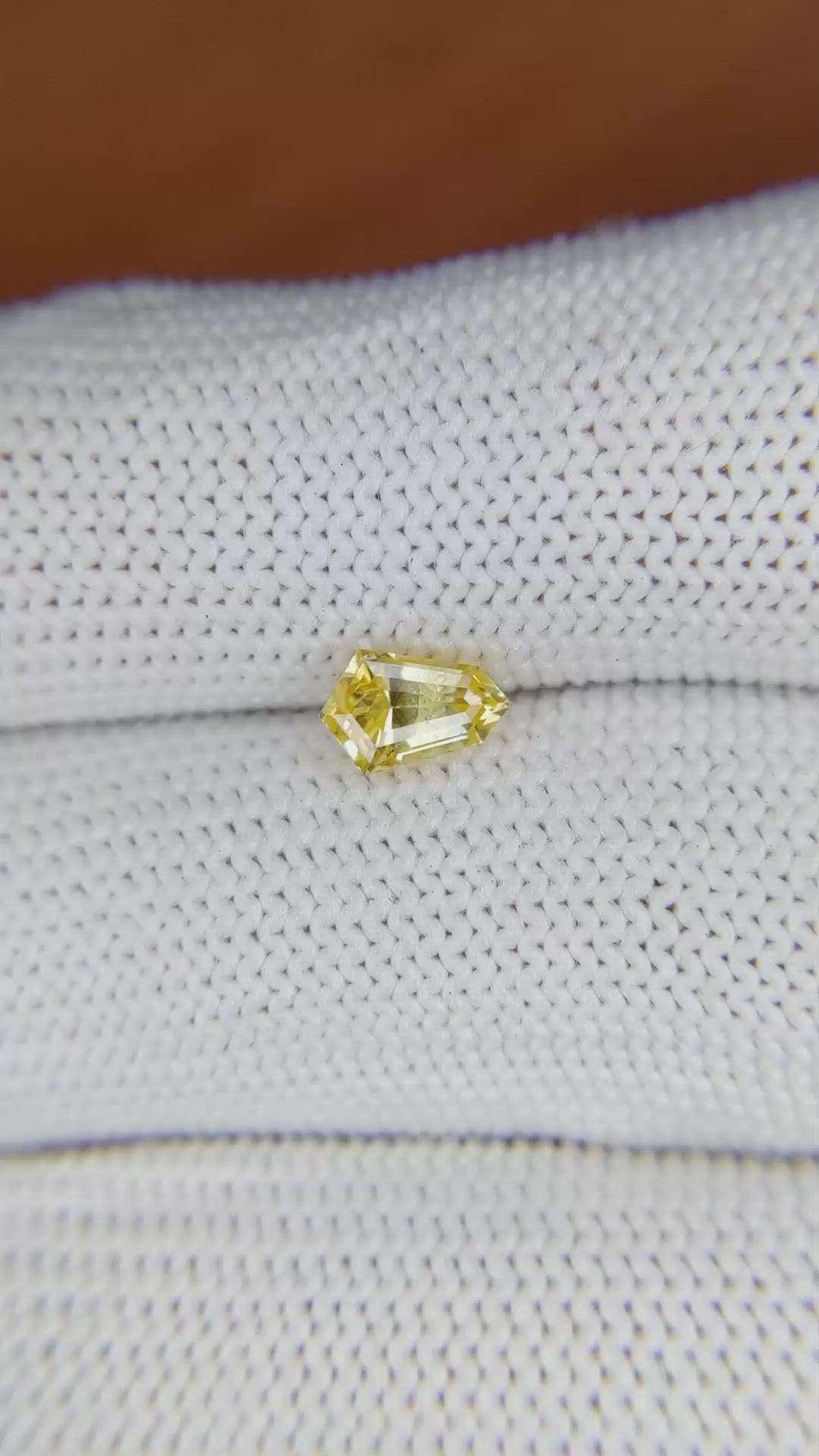 0.91 Ct. Yellow Sapphire from Ceylon (Sri Lanka) Size Video