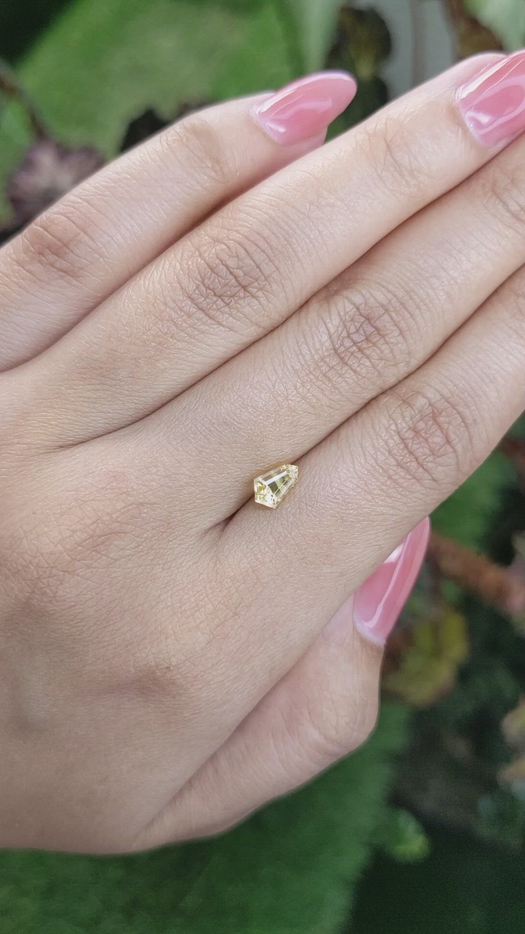 0.91 Ct. Yellow Sapphire from Ceylon (Sri Lanka) Size Video