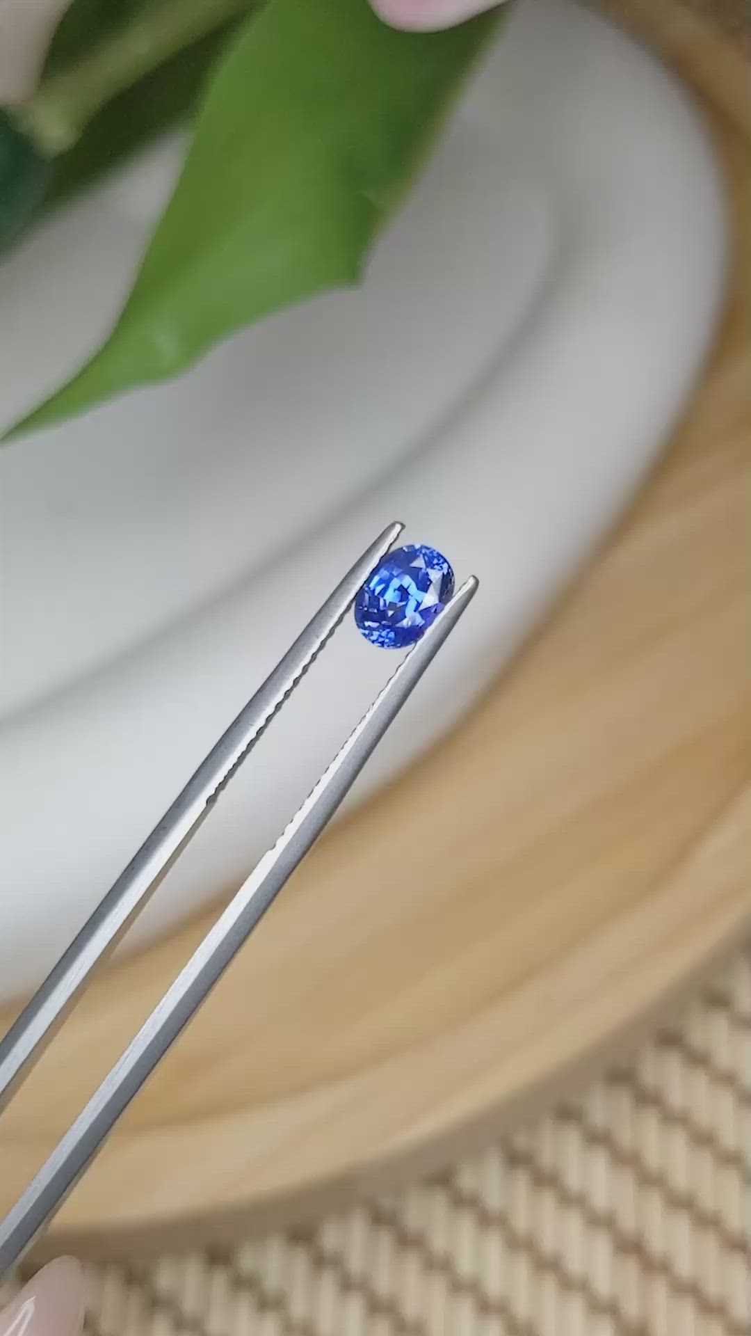 0.83 Ct. Blue Sapphire from Ceylon (Sri Lanka) Size Video