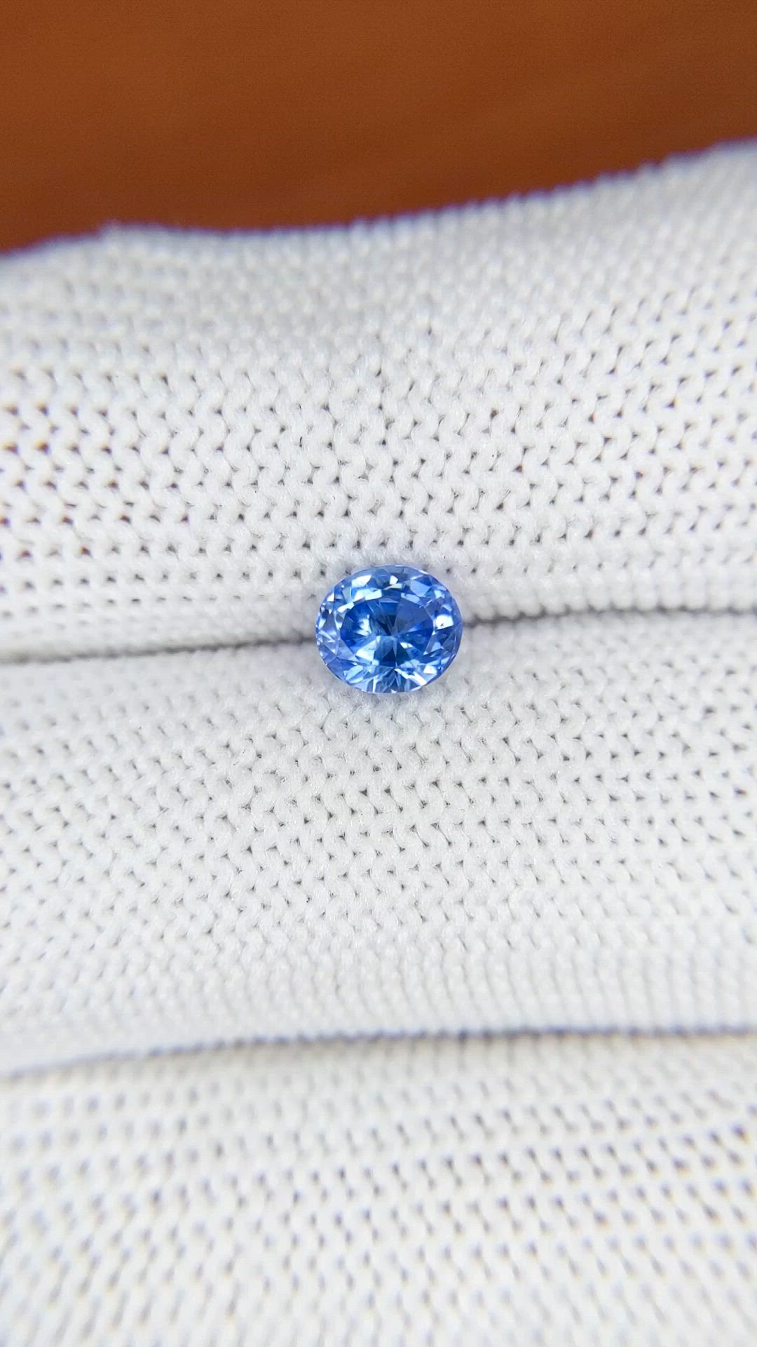 1.02 Ct. Blue Sapphire from Ceylon (Sri Lanka) Size Video