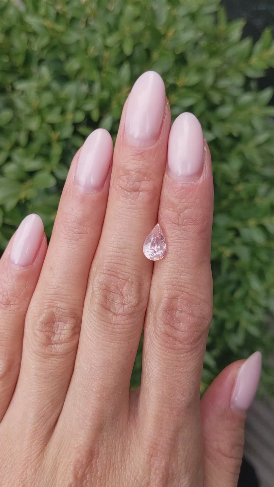 1.89 Ct. Padparadscha Sapphire from Ceylon (Sri Lanka) Size Video