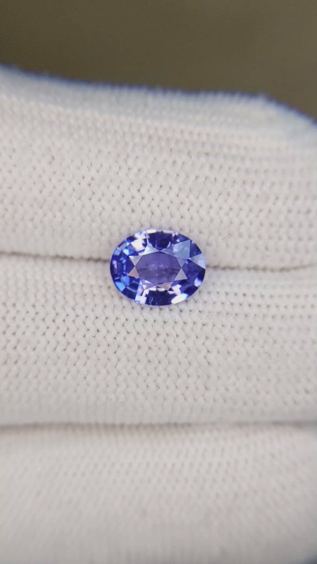 2.10 Ct. Blue Sapphire from Ceylon (Sri Lanka) Size Video