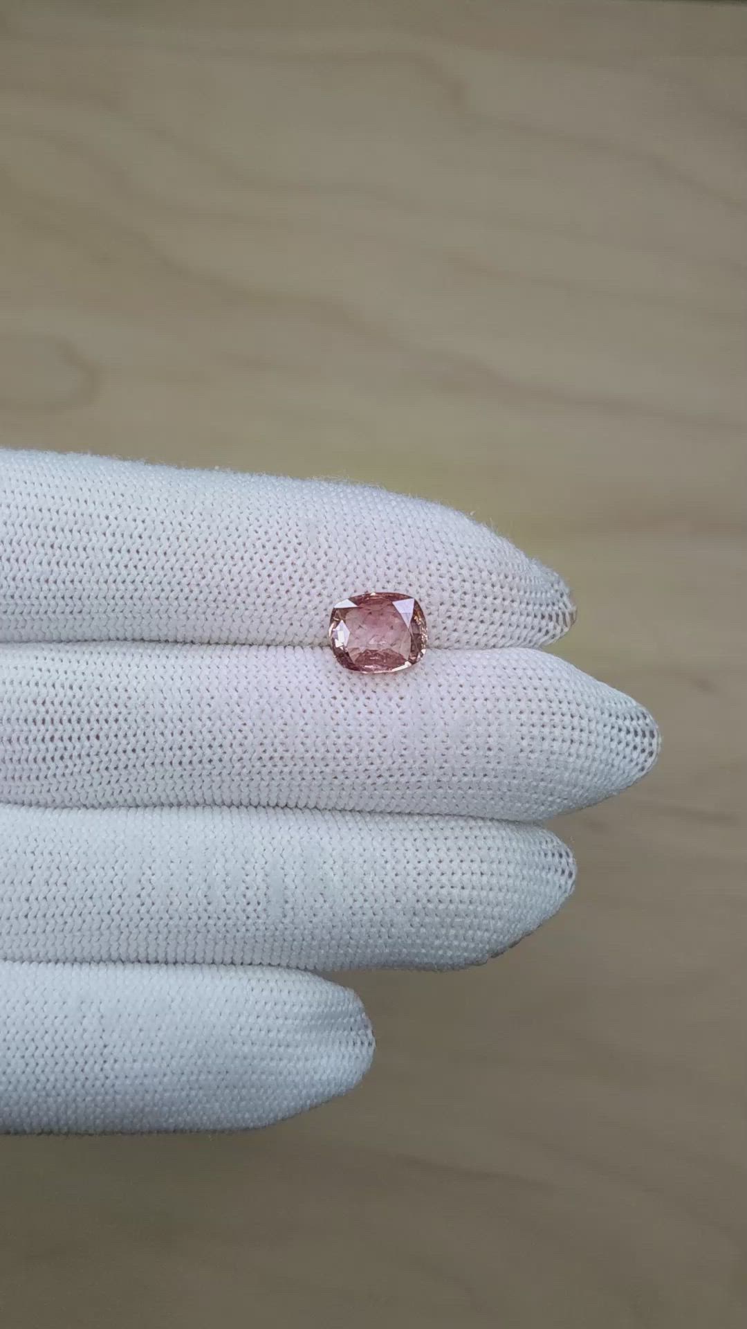 3.25 Ct. Padparadscha Sapphire from Ceylon (Sri Lanka) Size Video