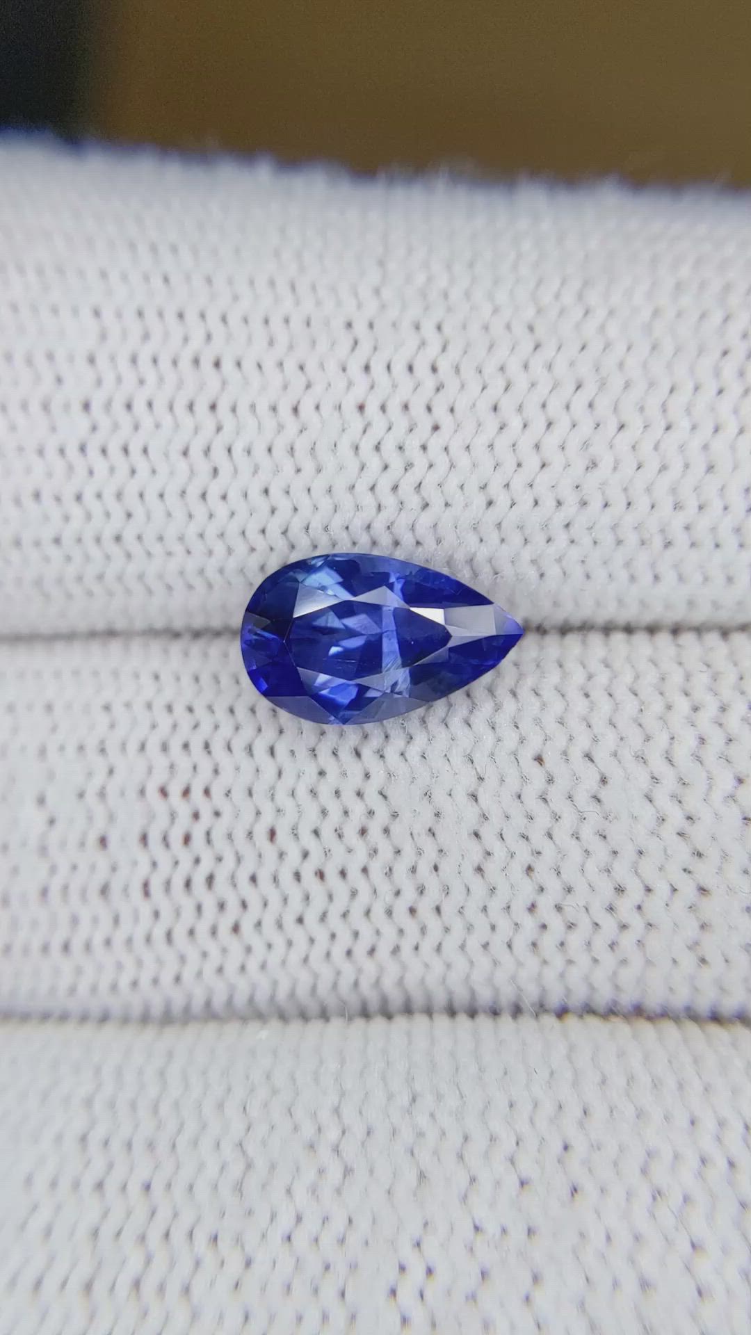 2.18 Ct. Blue Sapphire from Ceylon (Sri Lanka) Size Video