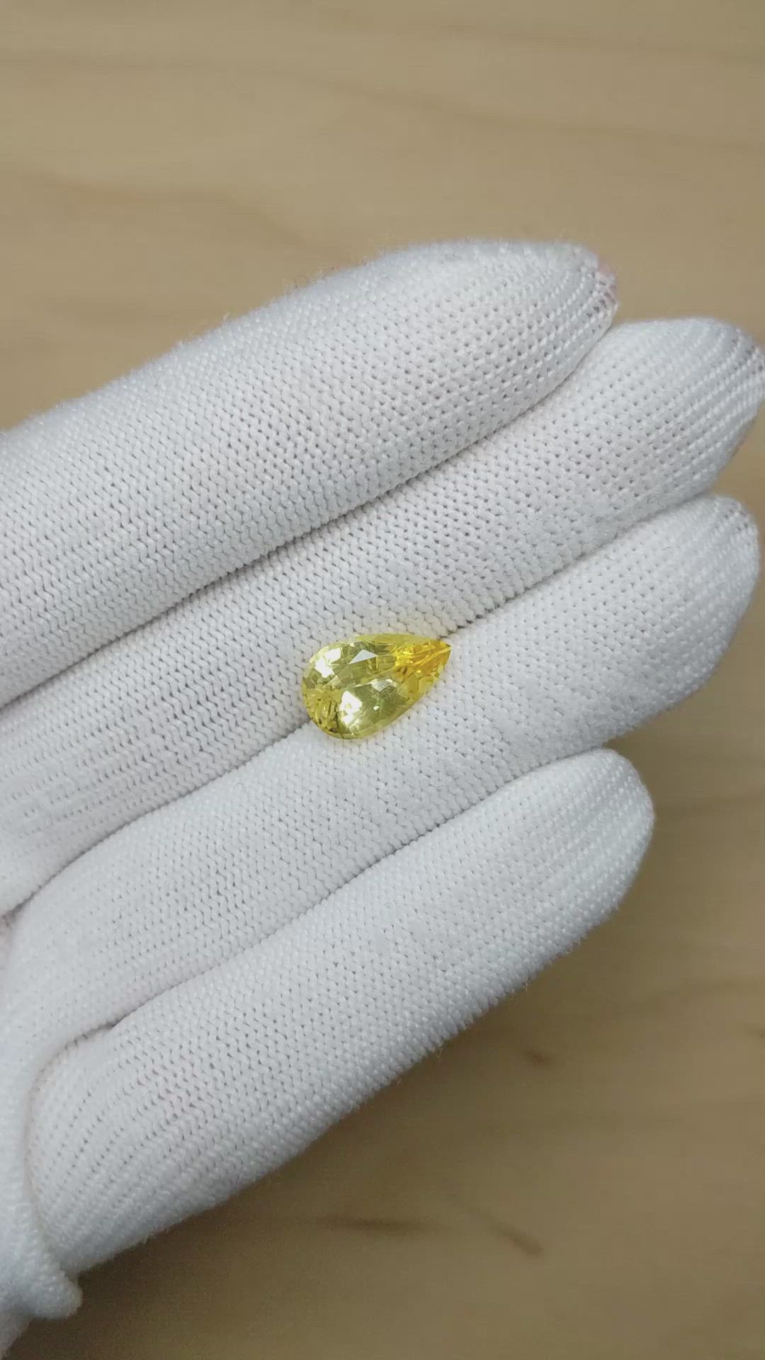 4.74 Ct. Yellow Sapphire from Ceylon (Sri Lanka) Size Video
