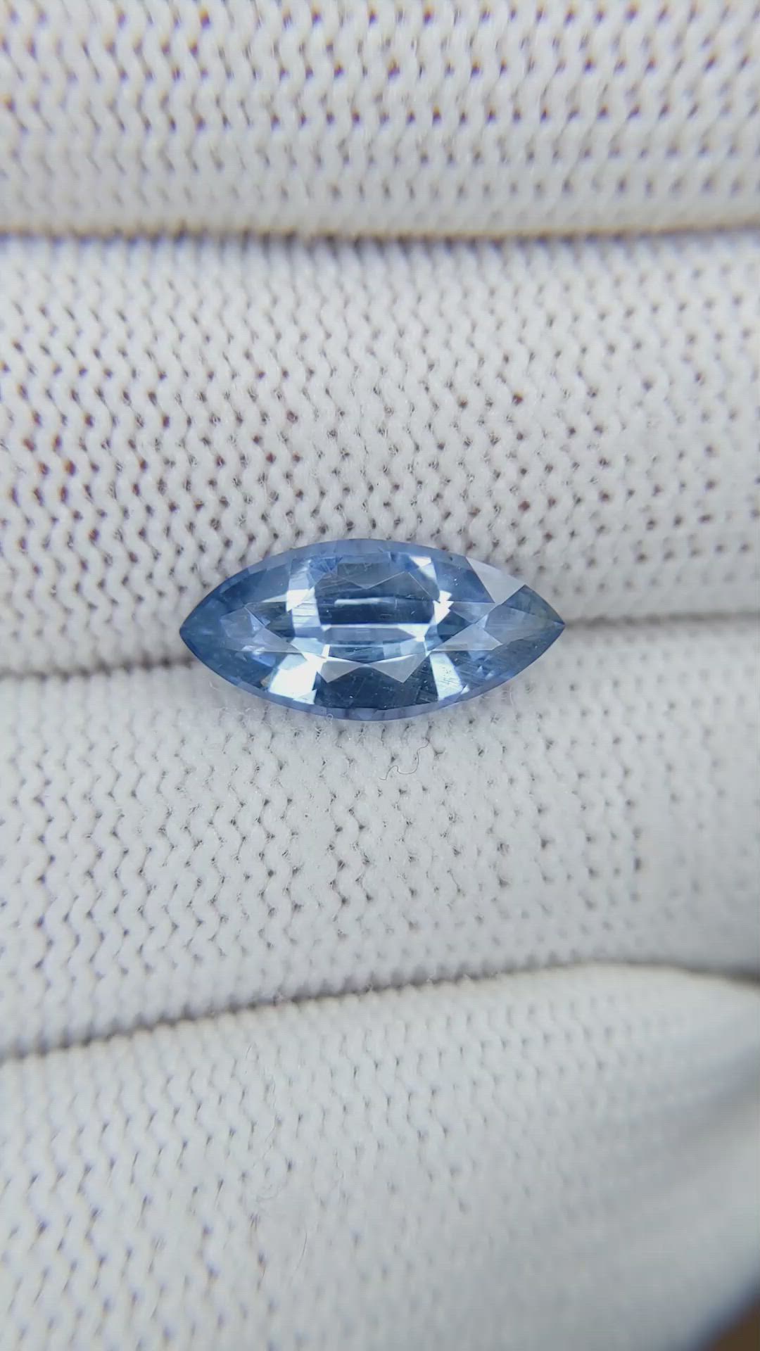 3.90 Ct. Blue Sapphire from Ceylon (Sri Lanka) Size Video