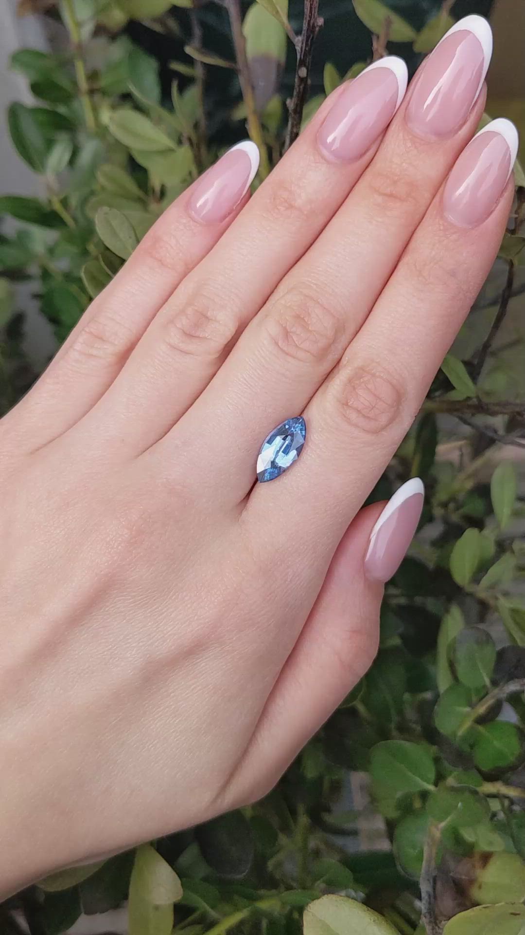 3.90 Ct. Blue Sapphire from Ceylon (Sri Lanka) Size Video