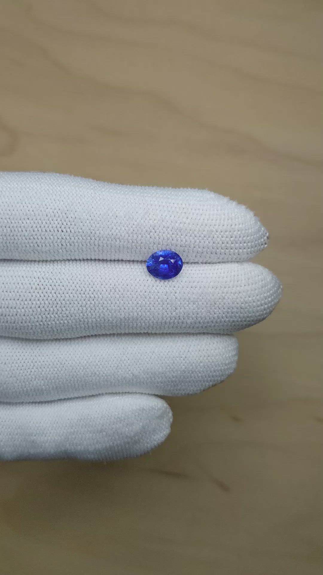 1.79 Ct. Blue Sapphire from Ceylon (Sri Lanka) Size Video