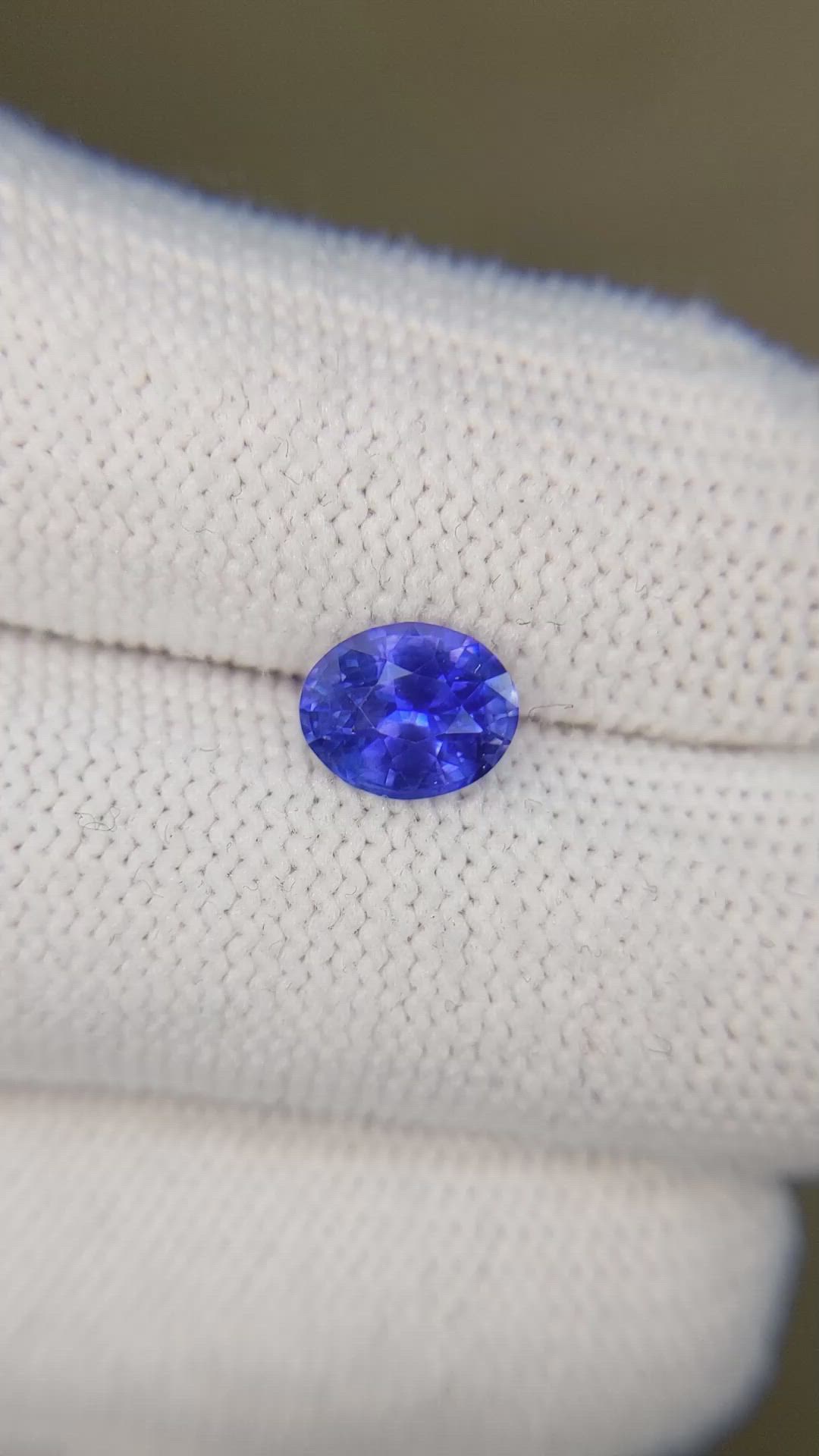 1.79 Ct. Blue Sapphire from Ceylon (Sri Lanka) Size Video