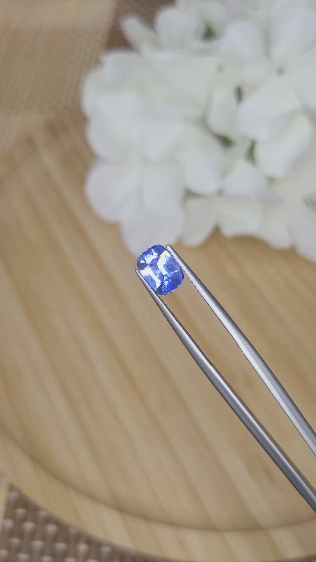 1.61 Ct. Blue Sapphire from Ceylon (Sri Lanka) Size Video