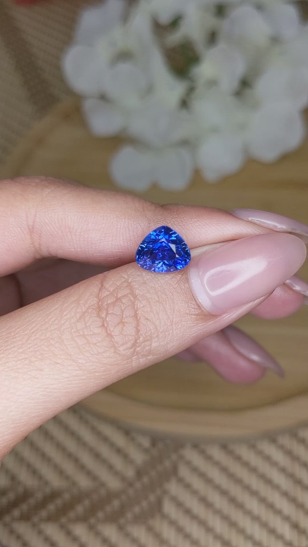 3.04 Ct. Blue Sapphire from Ceylon (Sri Lanka) Size Video