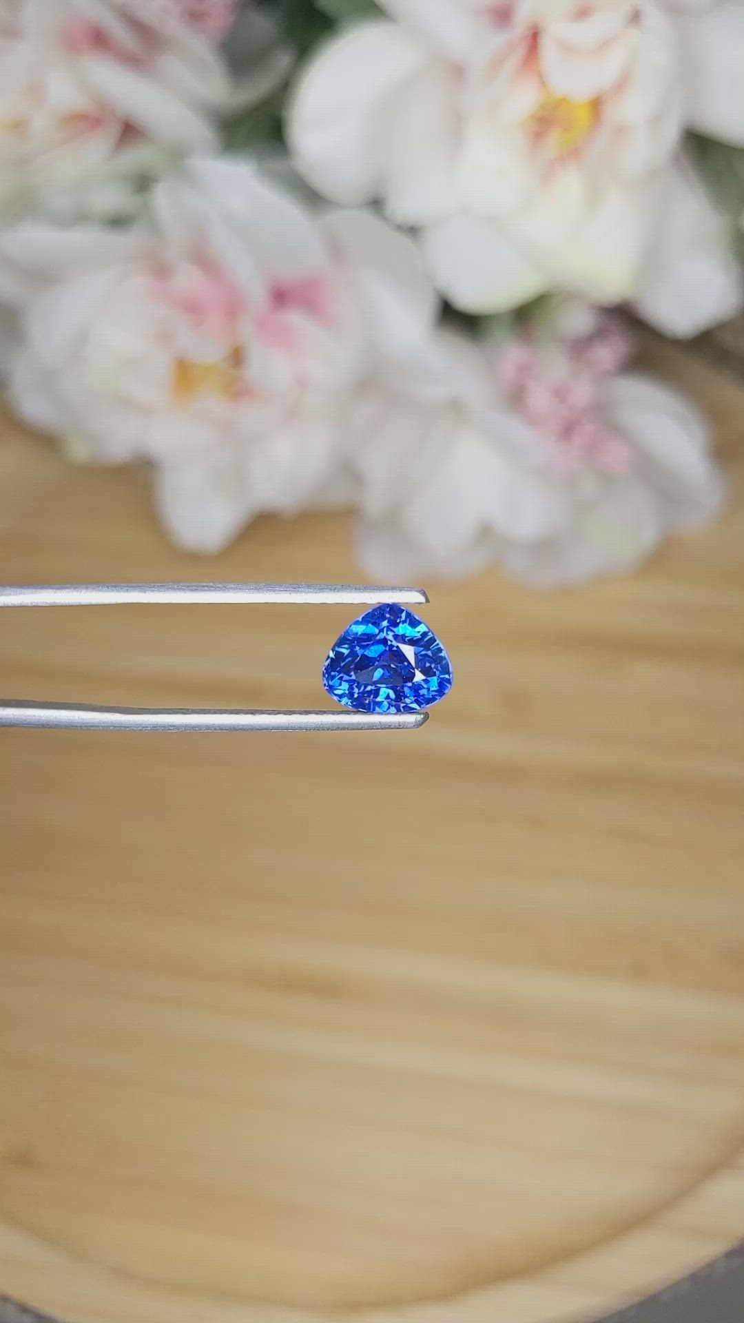 3.04 Ct. Blue Sapphire from Ceylon (Sri Lanka) Size Video