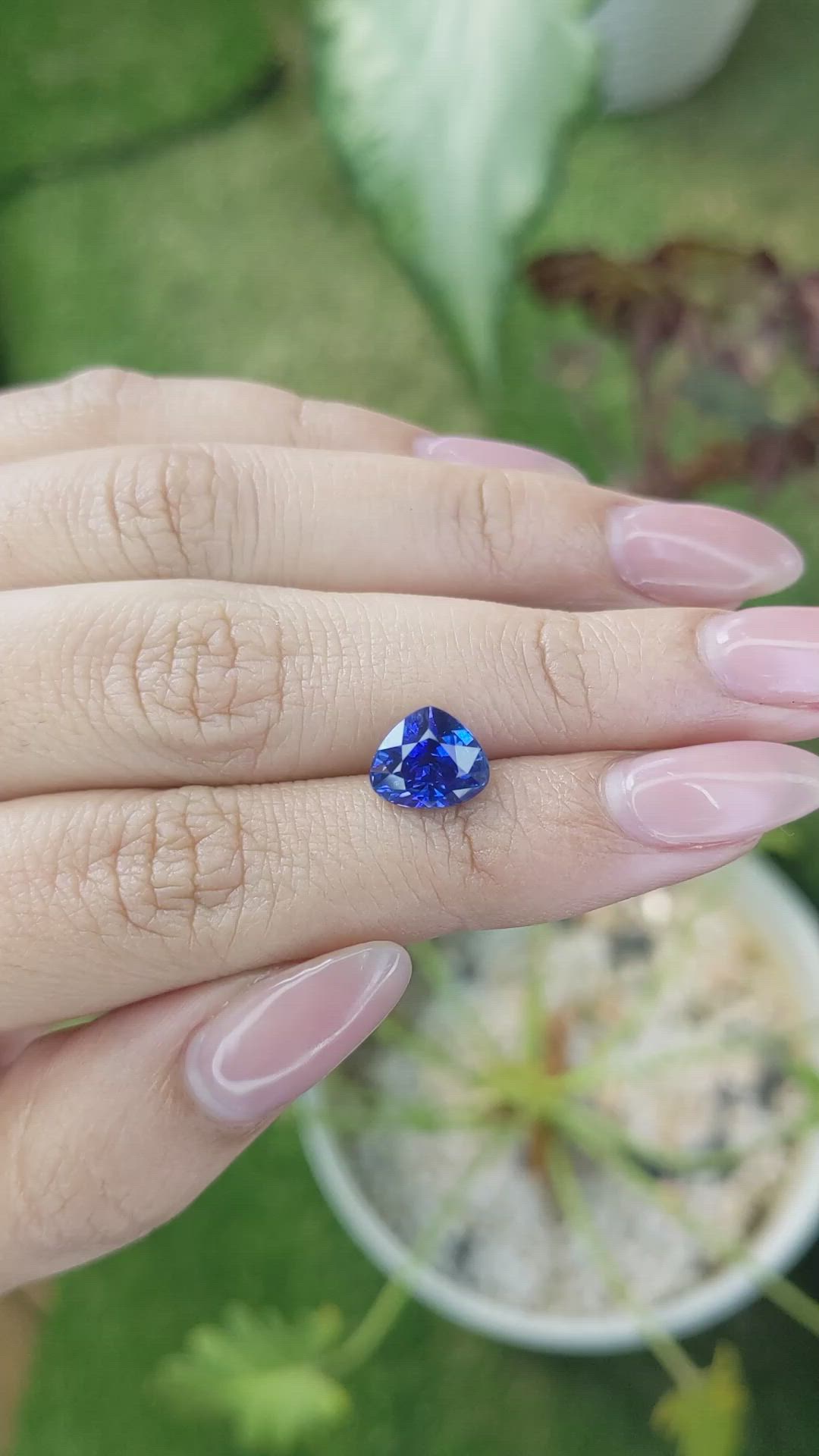 3.04 Ct. Blue Sapphire from Ceylon (Sri Lanka) Size Video