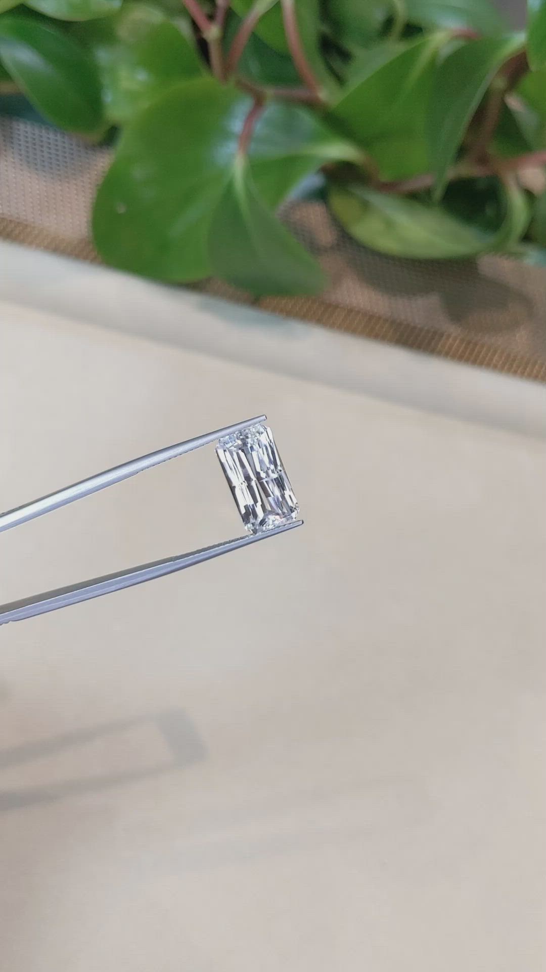 10.14 Ct. White Sapphire from Ceylon (Sri Lanka) Size Video