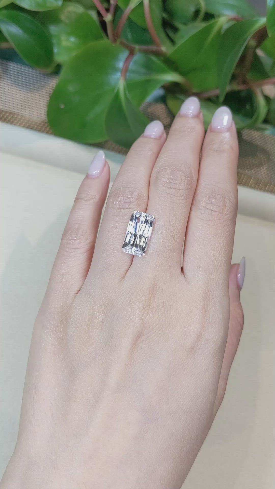 10.14 Ct. White Sapphire from Ceylon (Sri Lanka) Size Video