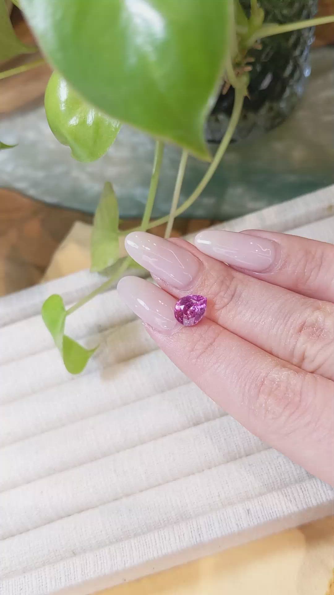 2.69 Ct. Pink Sapphire from Ceylon (Sri Lanka) Size Video