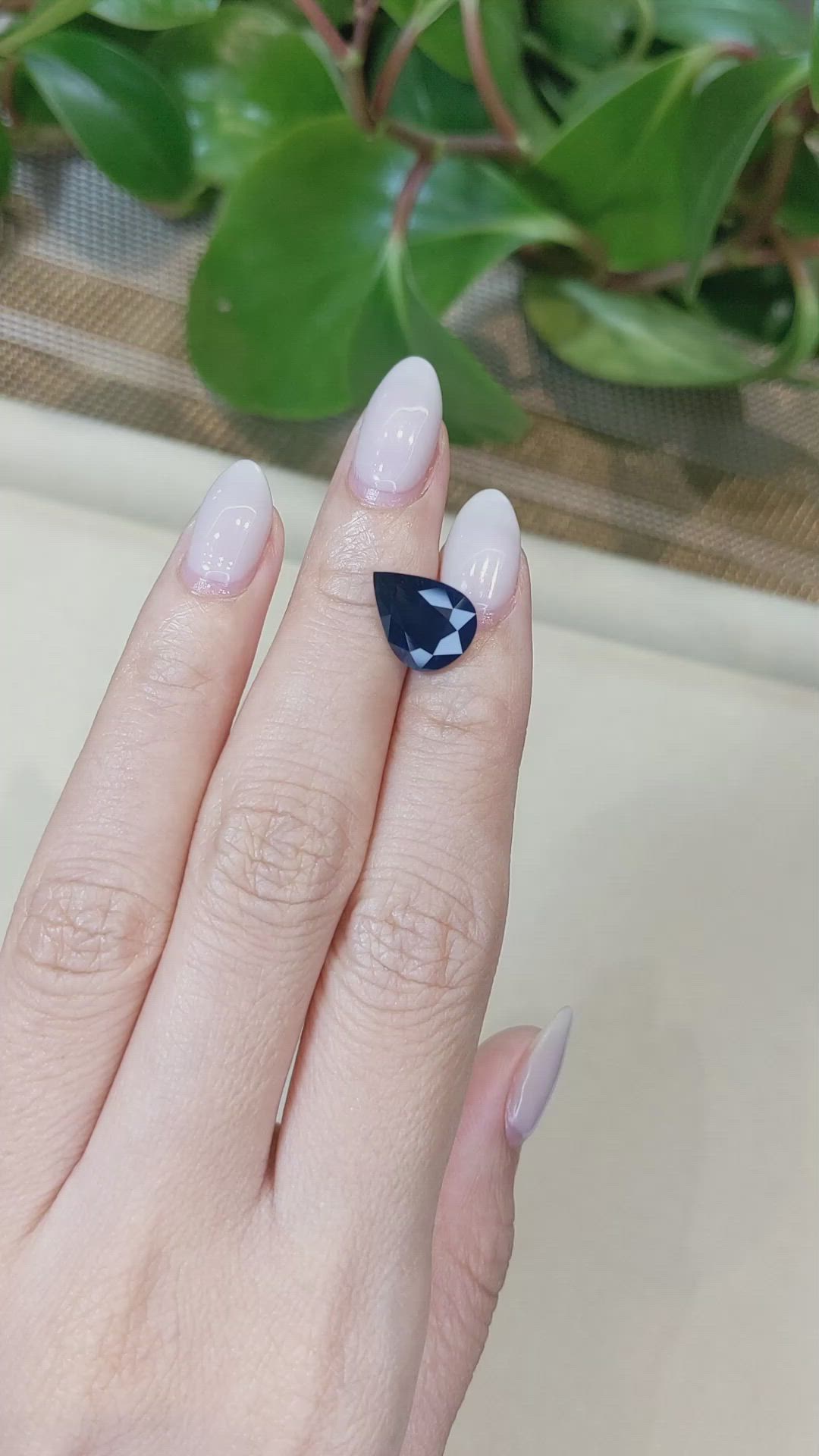 5.15 Ct. Blue Sapphire from Ceylon (Sri Lanka) Size Video