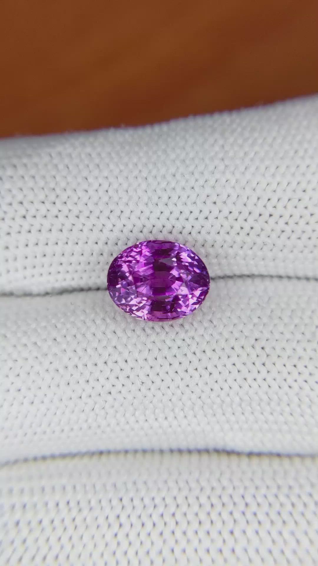 4.13 Ct. Pinkish Purple Sapphire from Ceylon (Sri Lanka) Size Video