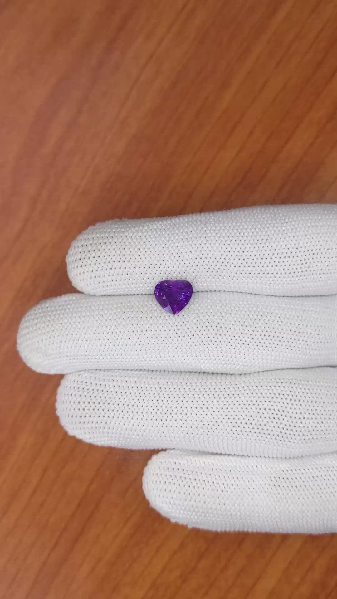 2.17 Ct. Pinkish Purple Sapphire from Ceylon (Sri Lanka) Size Video