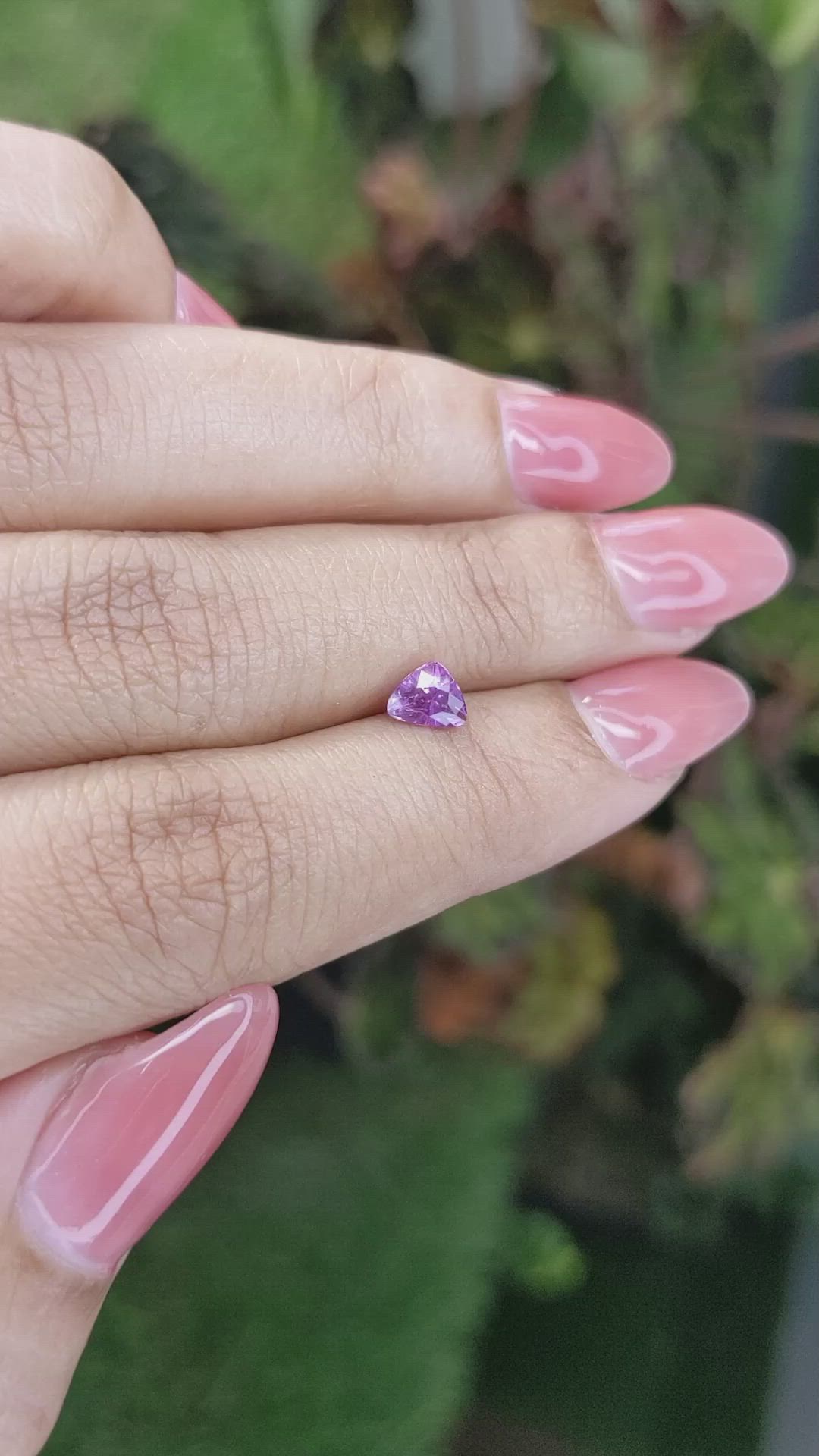 0.67 Ct. Pinkish Purple Sapphire from Ceylon (Sri Lanka) Size Video