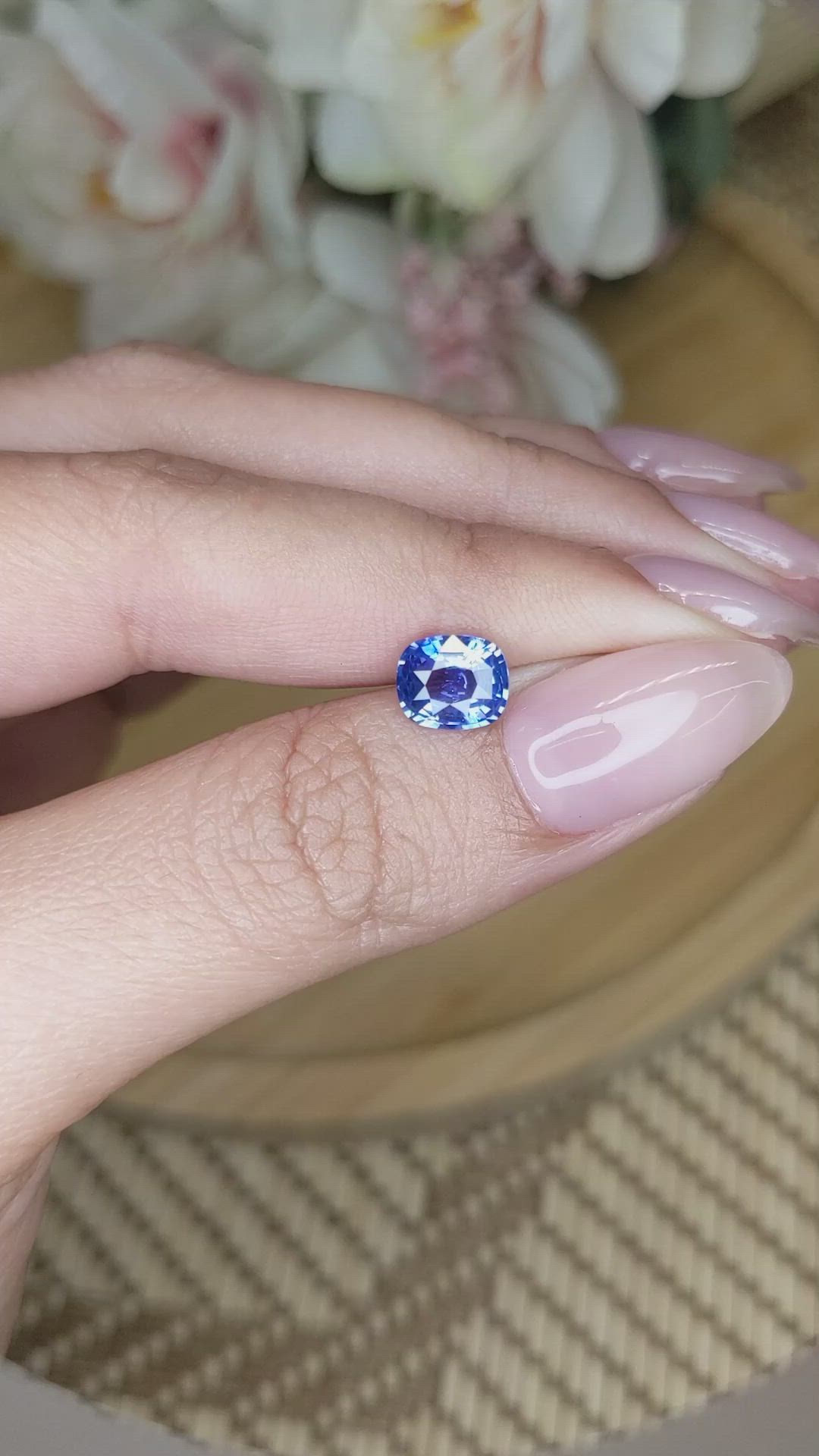 1.57 Ct. Blue Sapphire from Ceylon (Sri Lanka) Size Video
