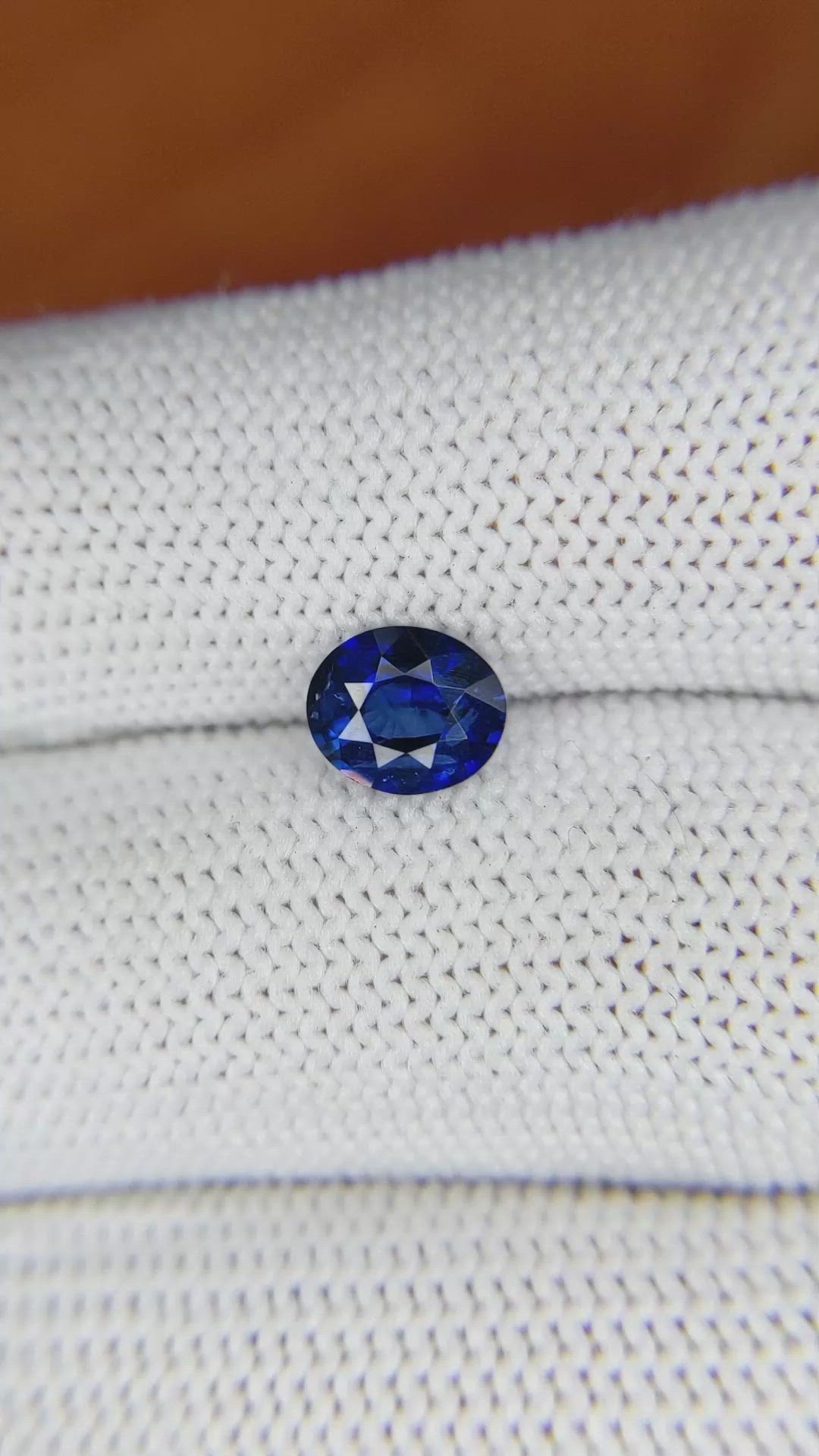 1.17 Ct. Blue Sapphire from Ceylon (Sri Lanka) Size Video