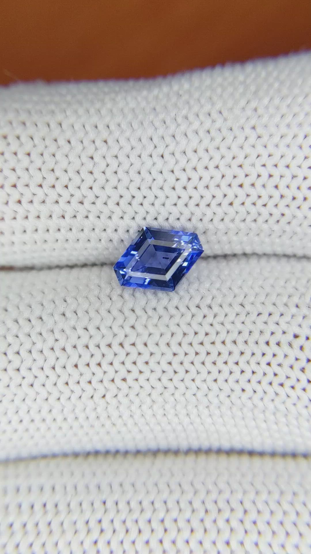 0.94 Ct. Blue Sapphire from Ceylon (Sri Lanka) Size Video