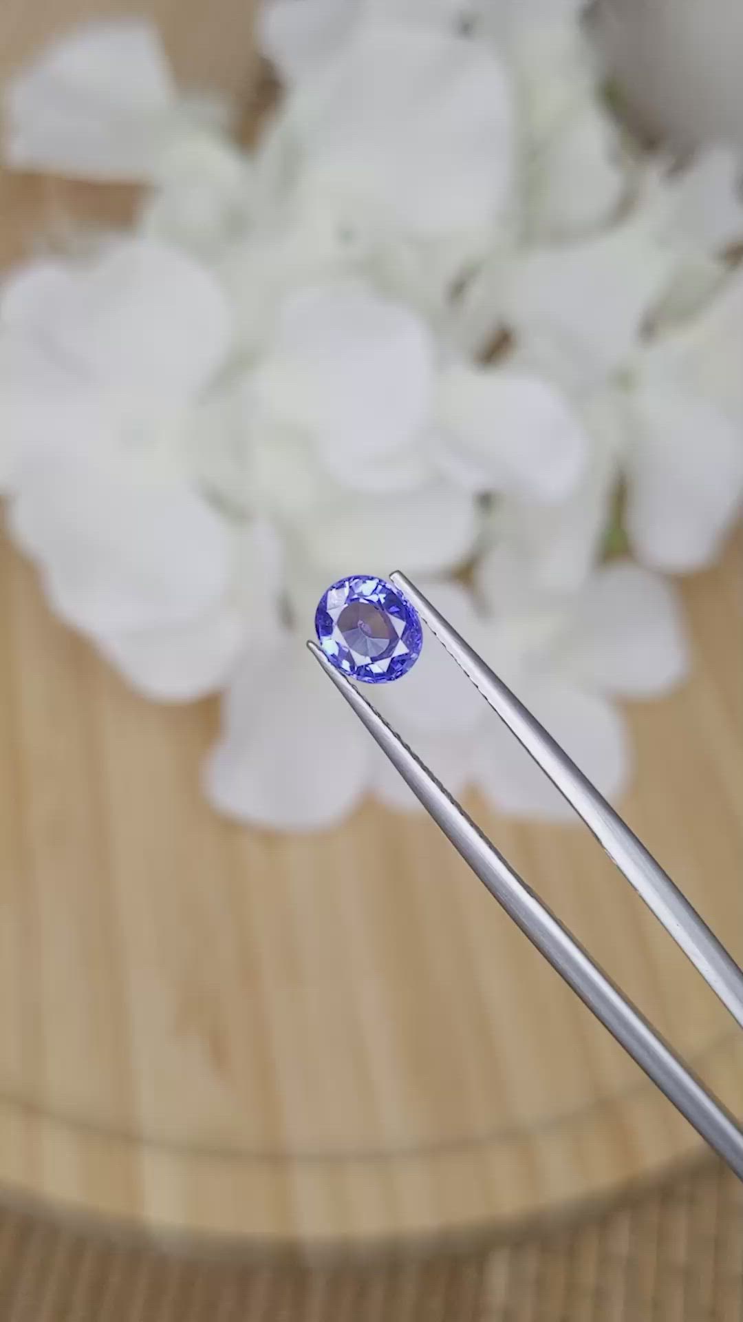 1.04 Ct. Blue Sapphire from Ceylon (Sri Lanka) Size Video