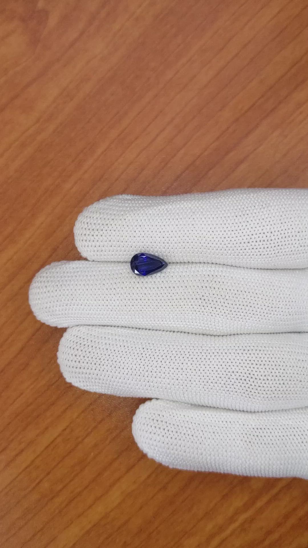 1.65 Ct. Blue Sapphire from Ceylon (Sri Lanka) Size Video