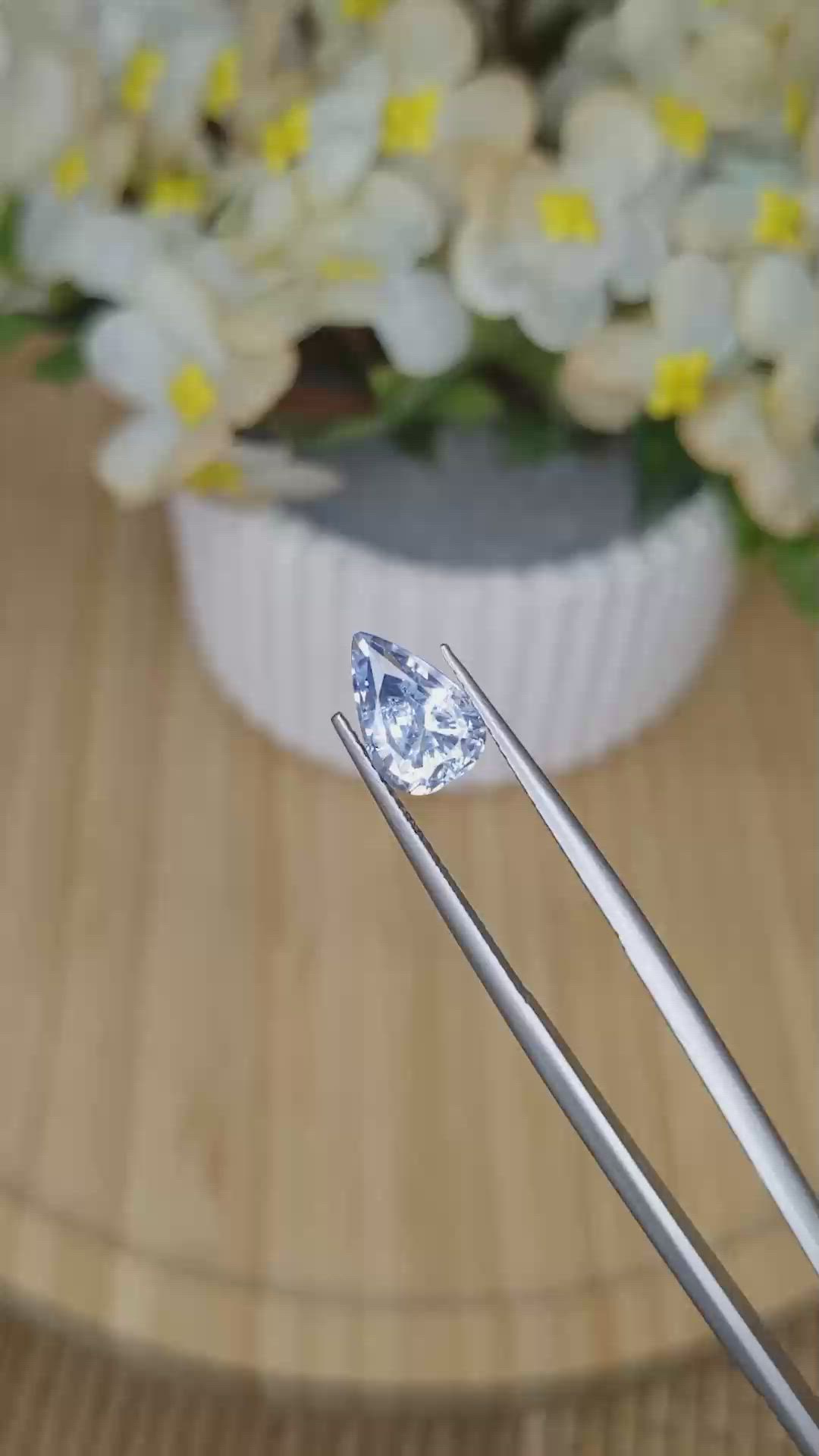 2.71 Ct. Blue Sapphire from Ceylon (Sri Lanka) Size Video