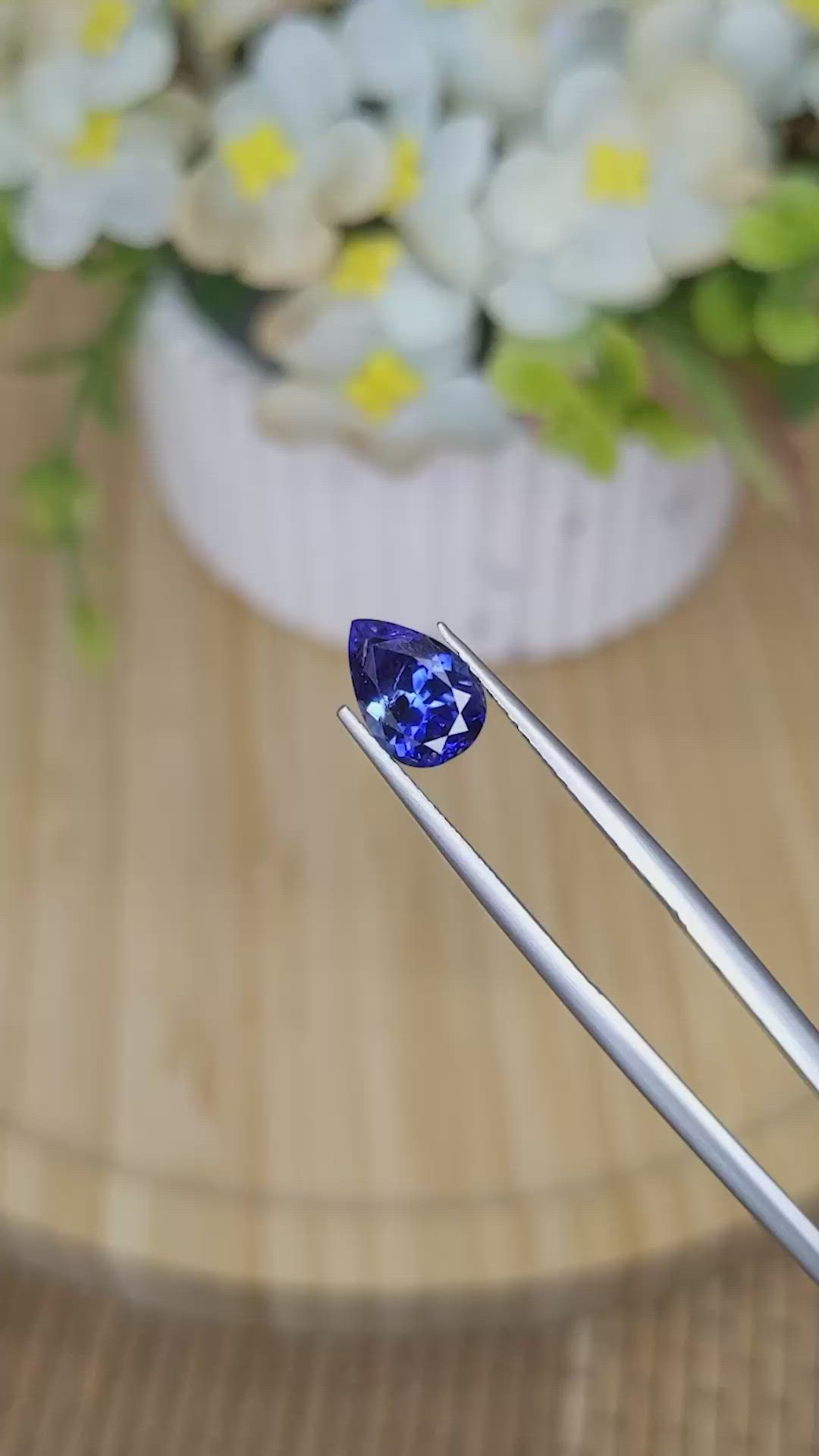 1.59 Ct. Blue Sapphire from Ceylon (Sri Lanka) Size Video