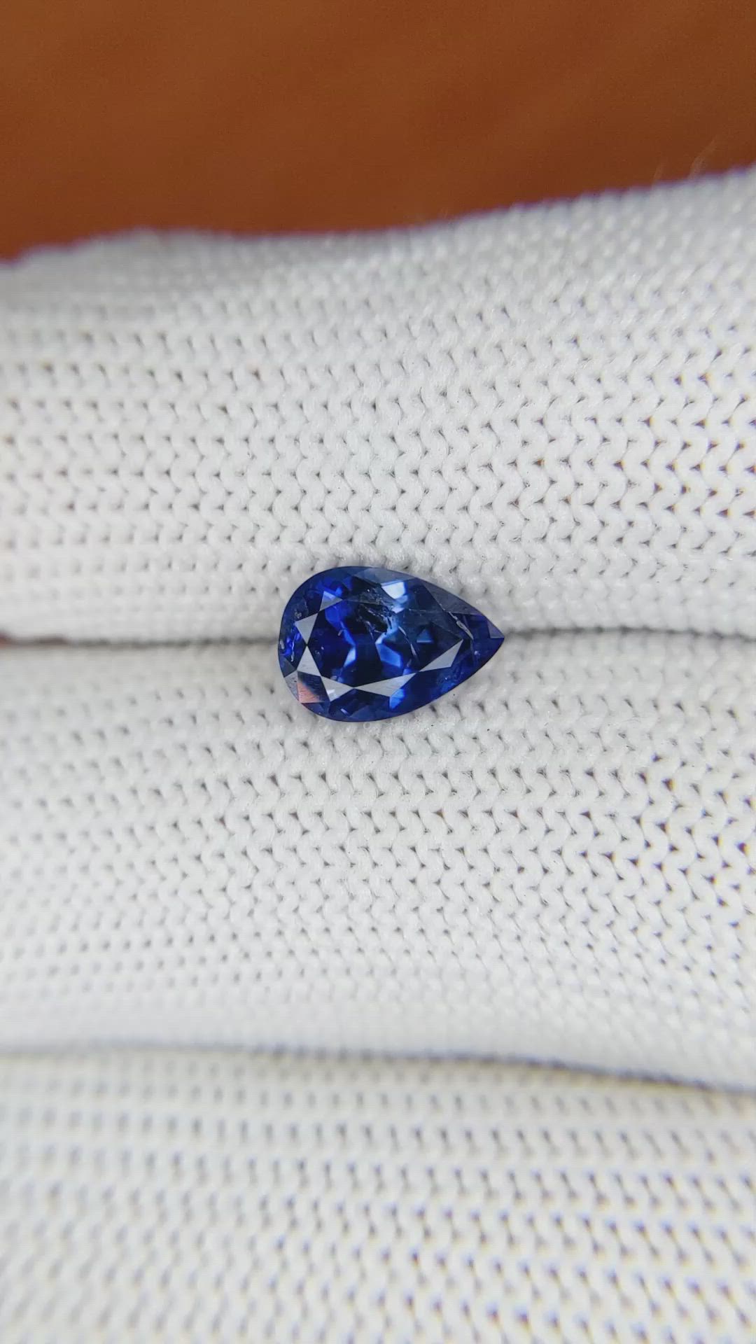 1.59 Ct. Blue Sapphire from Ceylon (Sri Lanka) Size Video