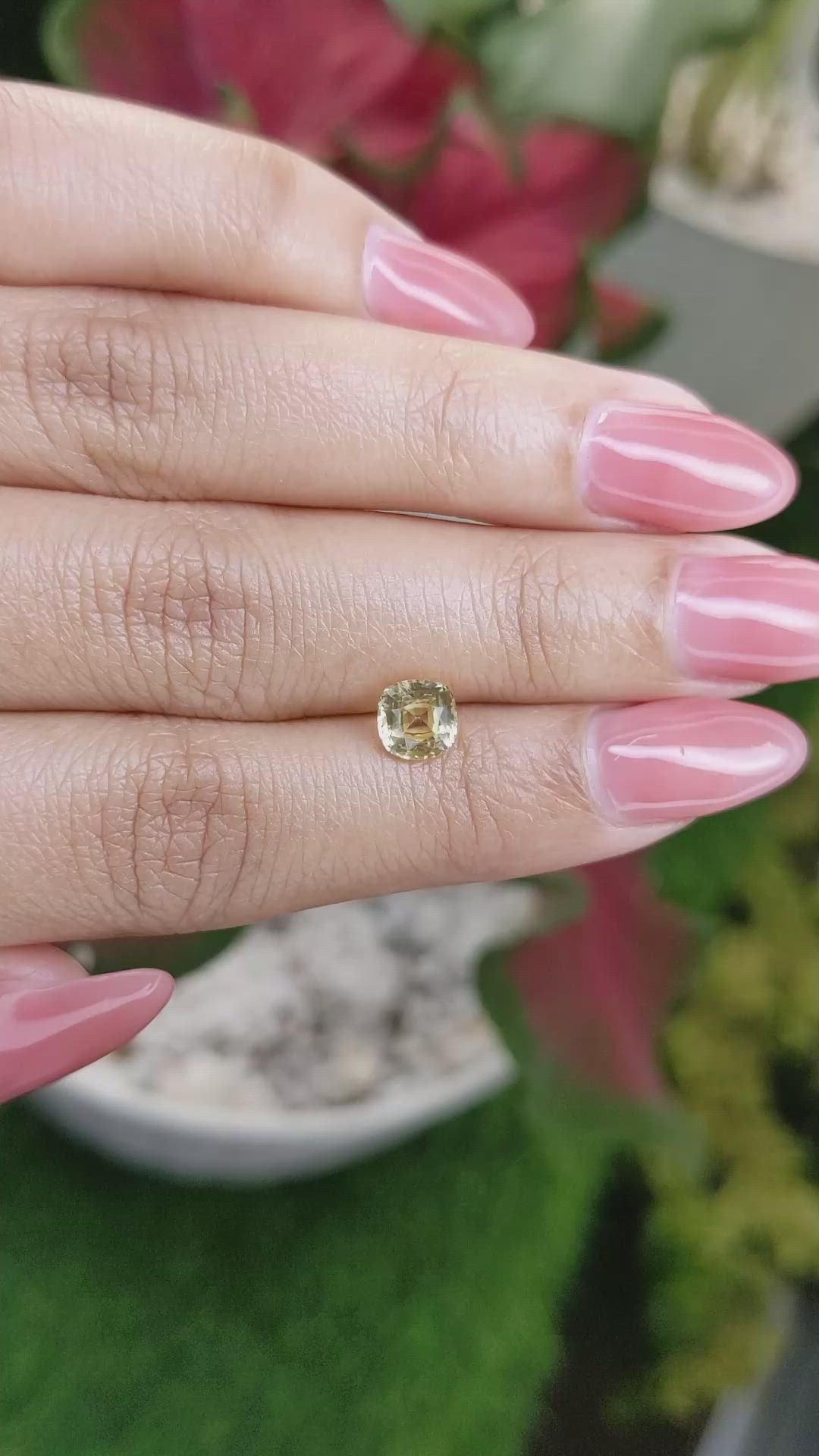 1.30 Ct. Yellow Sapphire from Ceylon (Sri Lanka) Size Video