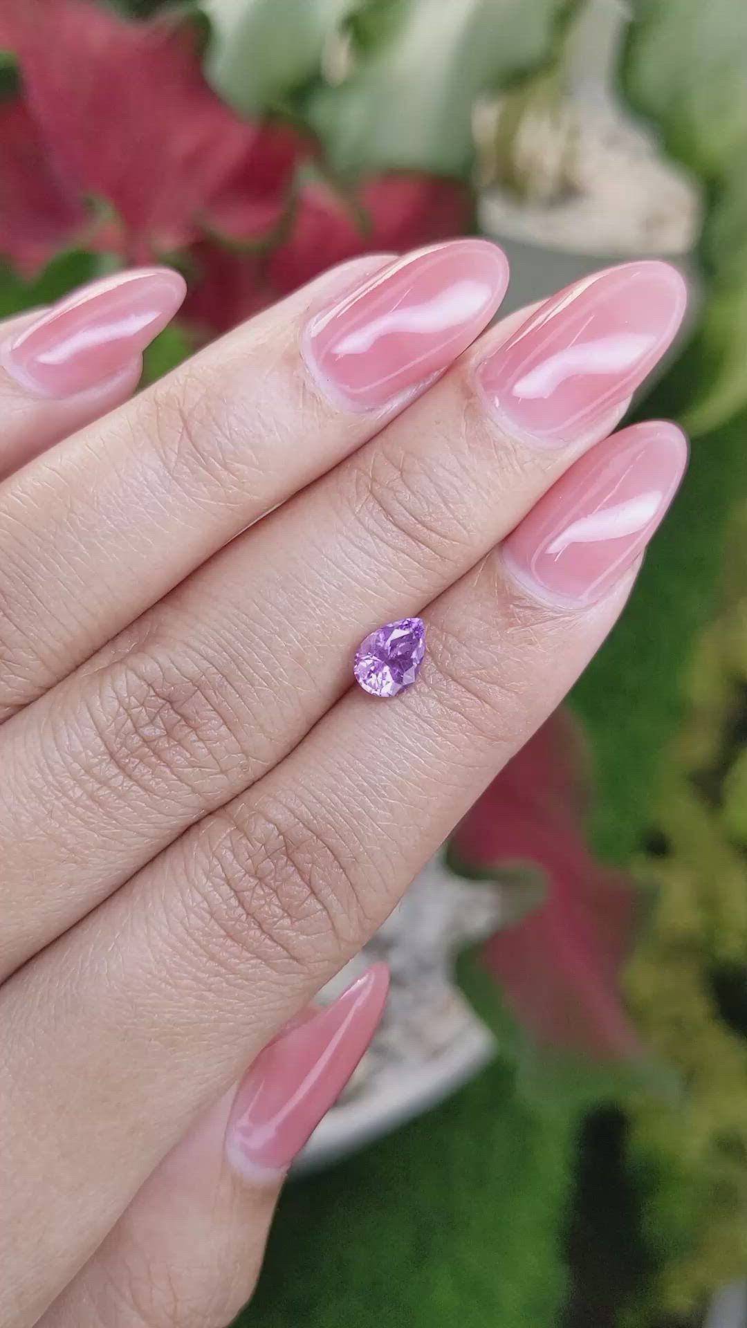 1.00 Ct. Pinkish Purple Sapphire from Ceylon (Sri Lanka) Size Video