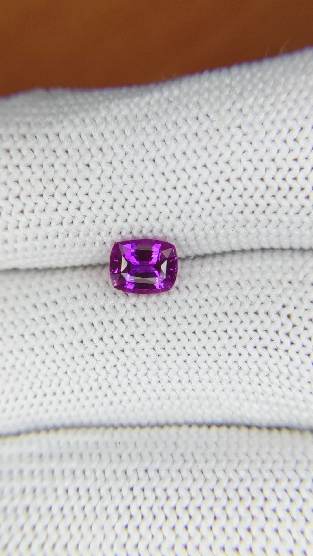 0.96 Ct. Purplish Pink Sapphire from Ceylon (Sri Lanka) Size Video