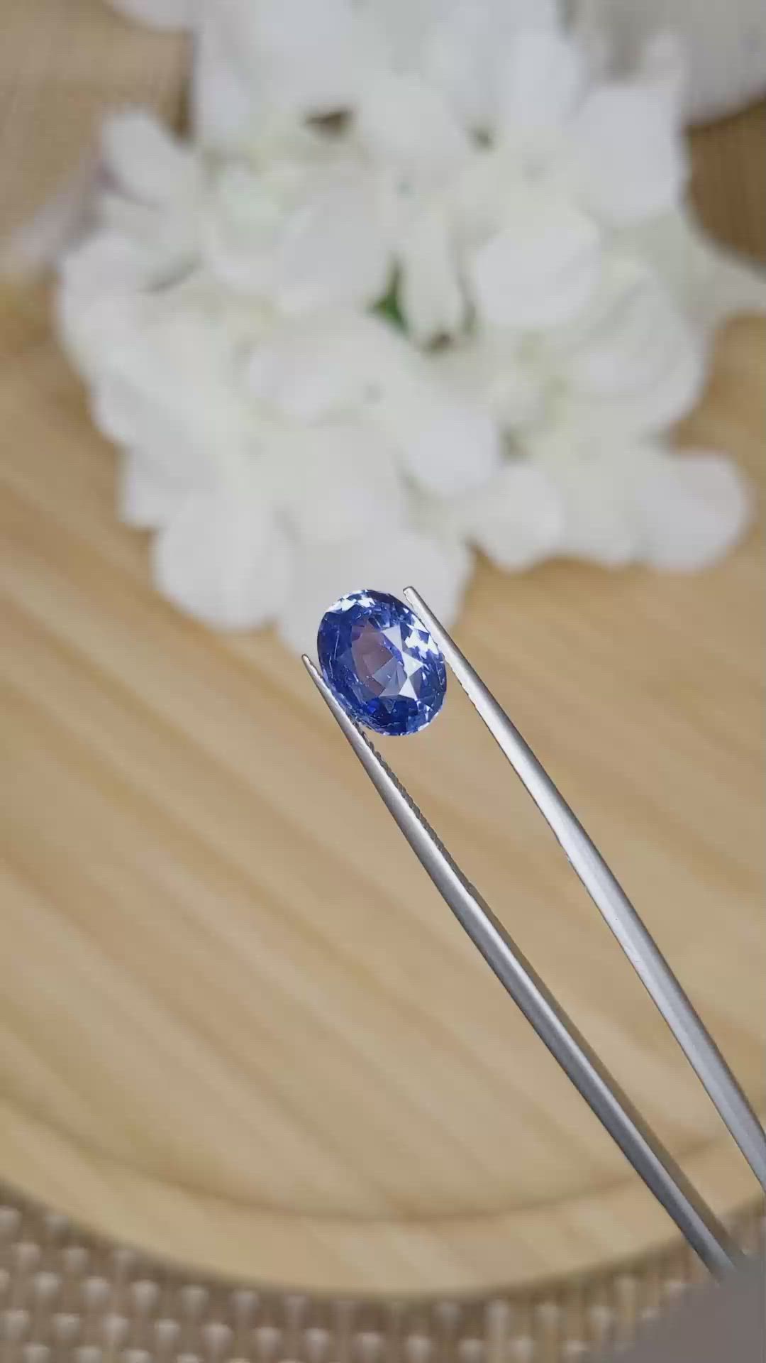 3.54 Ct. Blue Sapphire from Ceylon (Sri Lanka) Size Video