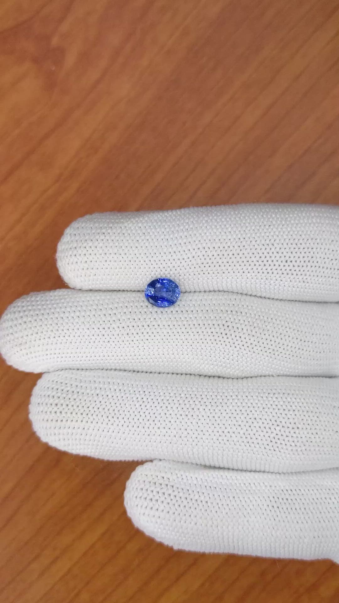 1.21 Ct. Blue Sapphire from Ceylon (Sri Lanka) Size Video