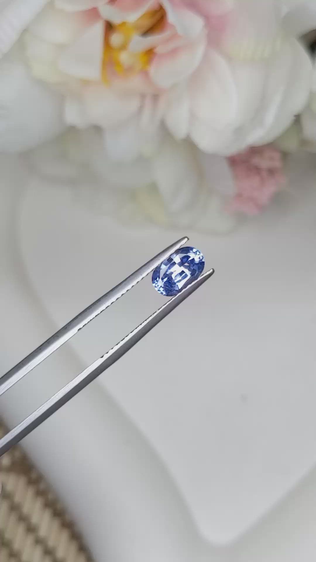 1.05 Ct. Blue Sapphire from Ceylon (Sri Lanka) Size Video