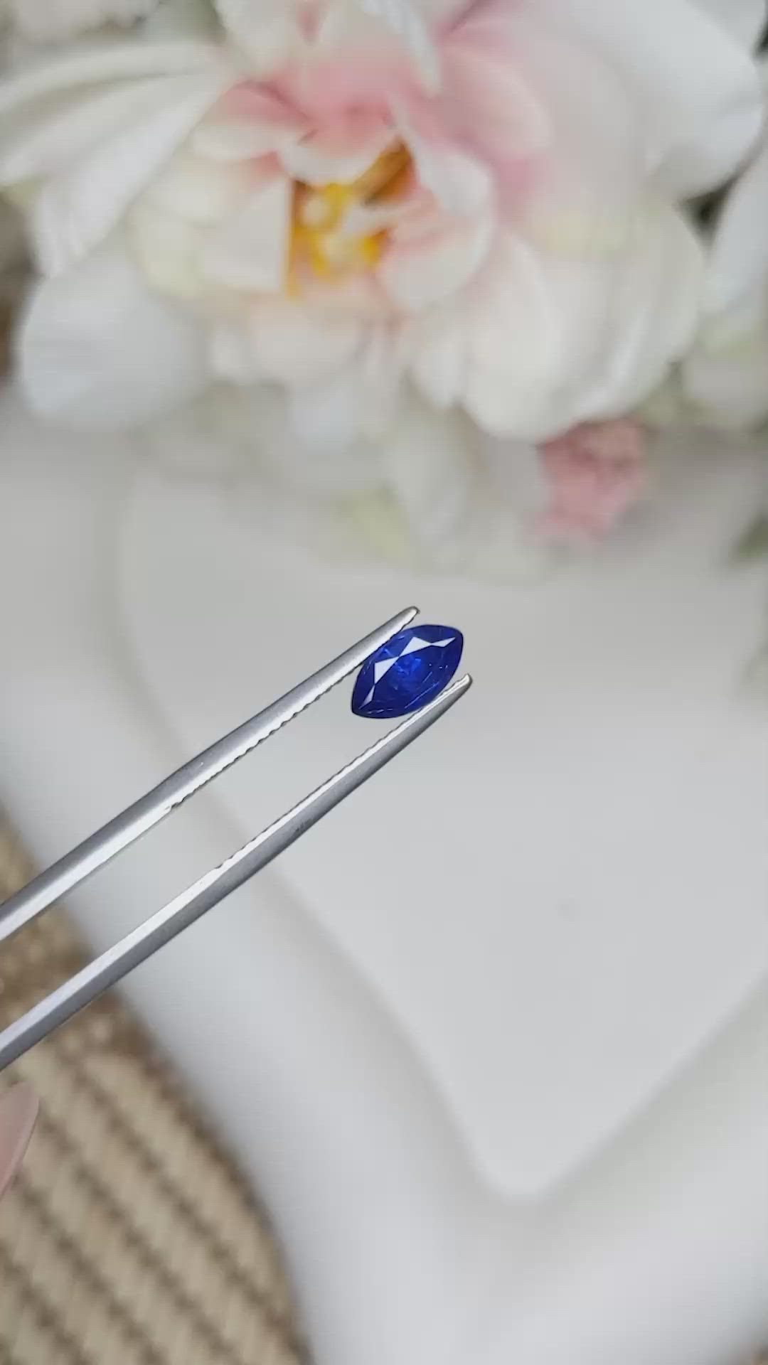1.37 Ct. Blue Sapphire from Ceylon (Sri Lanka) Size Video