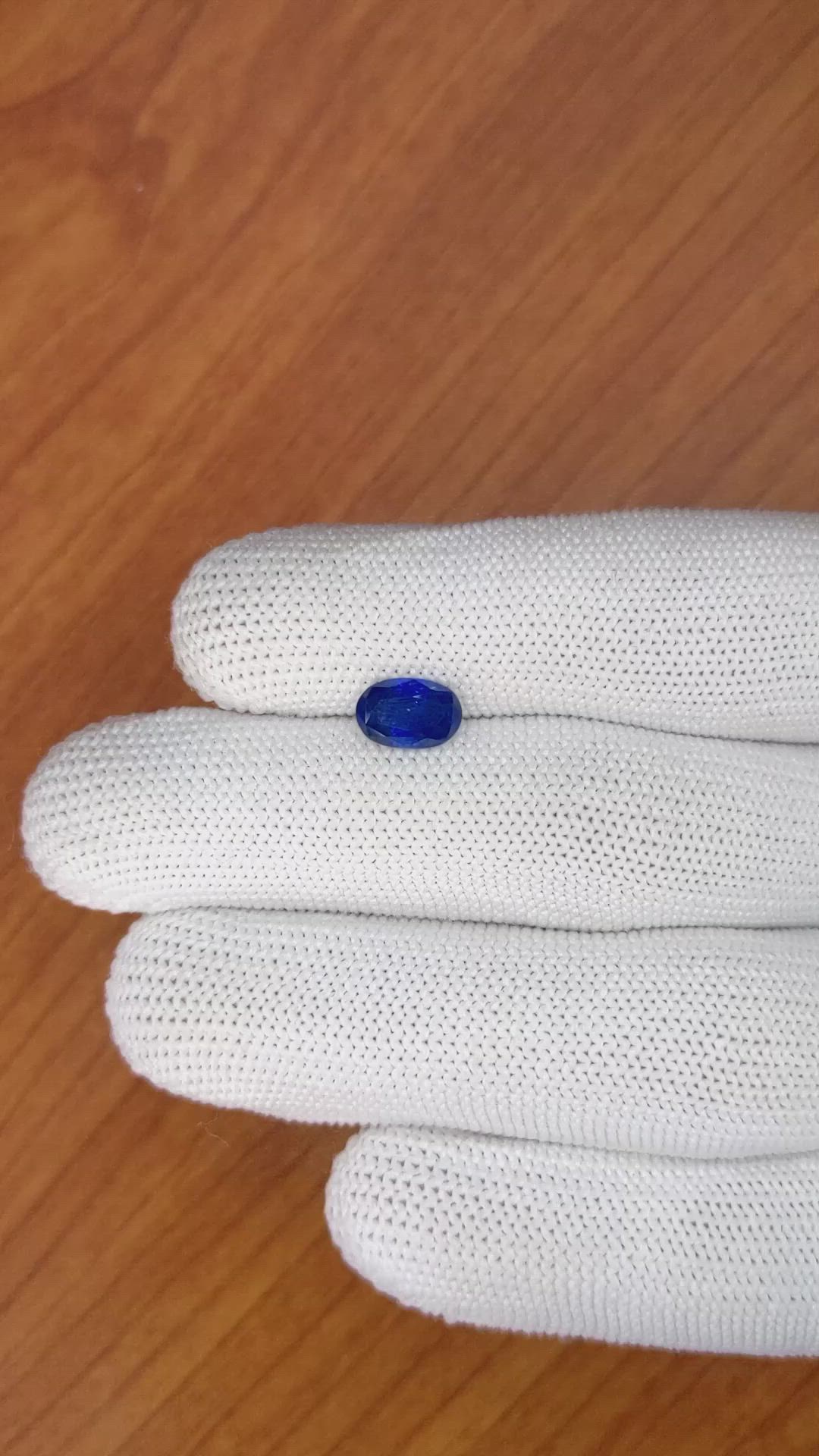 1.70 Ct. Blue Sapphire from Ceylon (Sri Lanka) Size Video