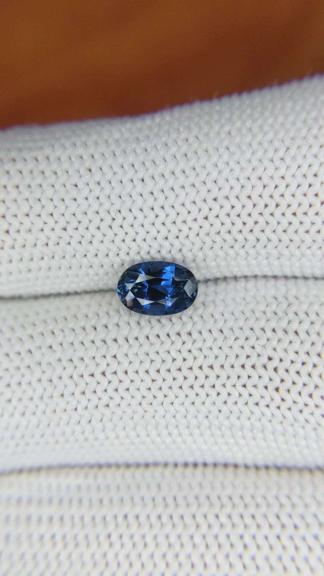 1.10 Ct. Blue Sapphire from Ceylon (Sri Lanka) Size Video