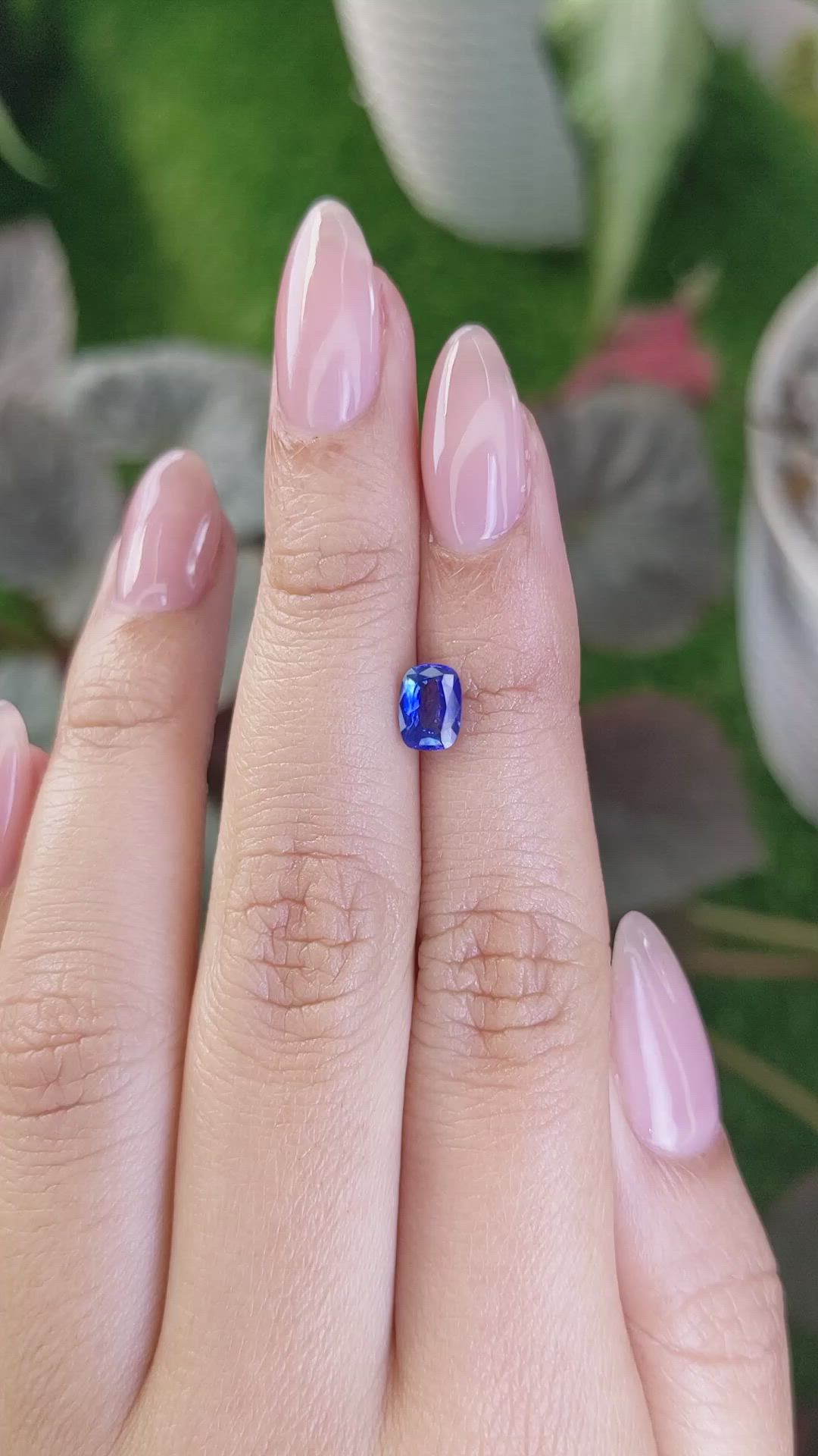 1.03 Ct. Blue Sapphire from Ceylon (Sri Lanka) Size Video