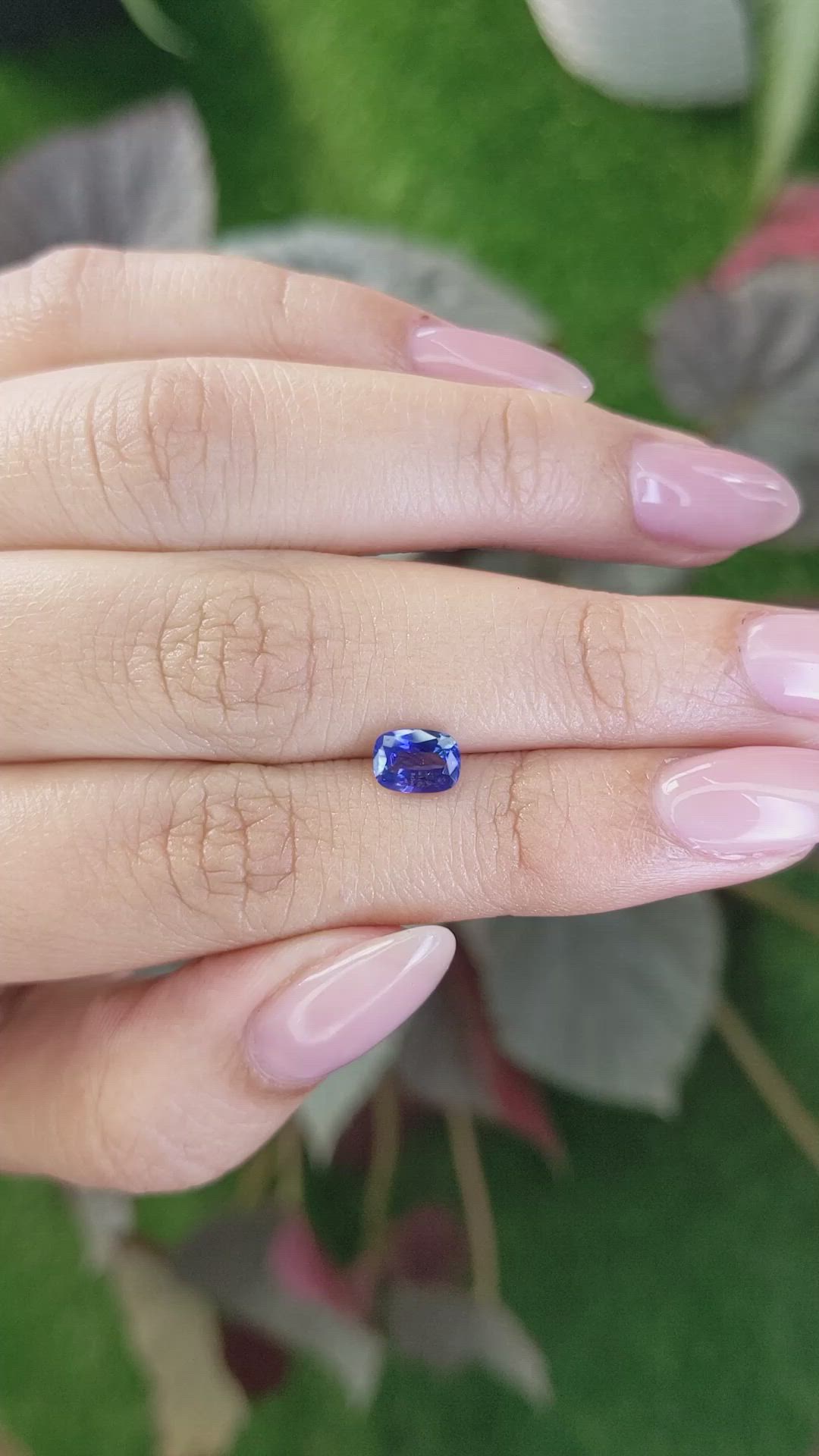 1.03 Ct. Blue Sapphire from Ceylon (Sri Lanka) Size Video
