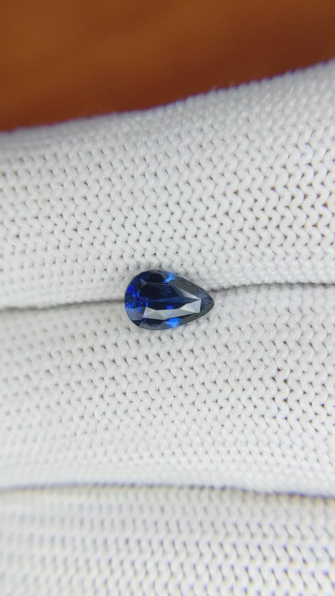 1.08 Ct. Blue Sapphire from Ceylon (Sri Lanka) Size Video