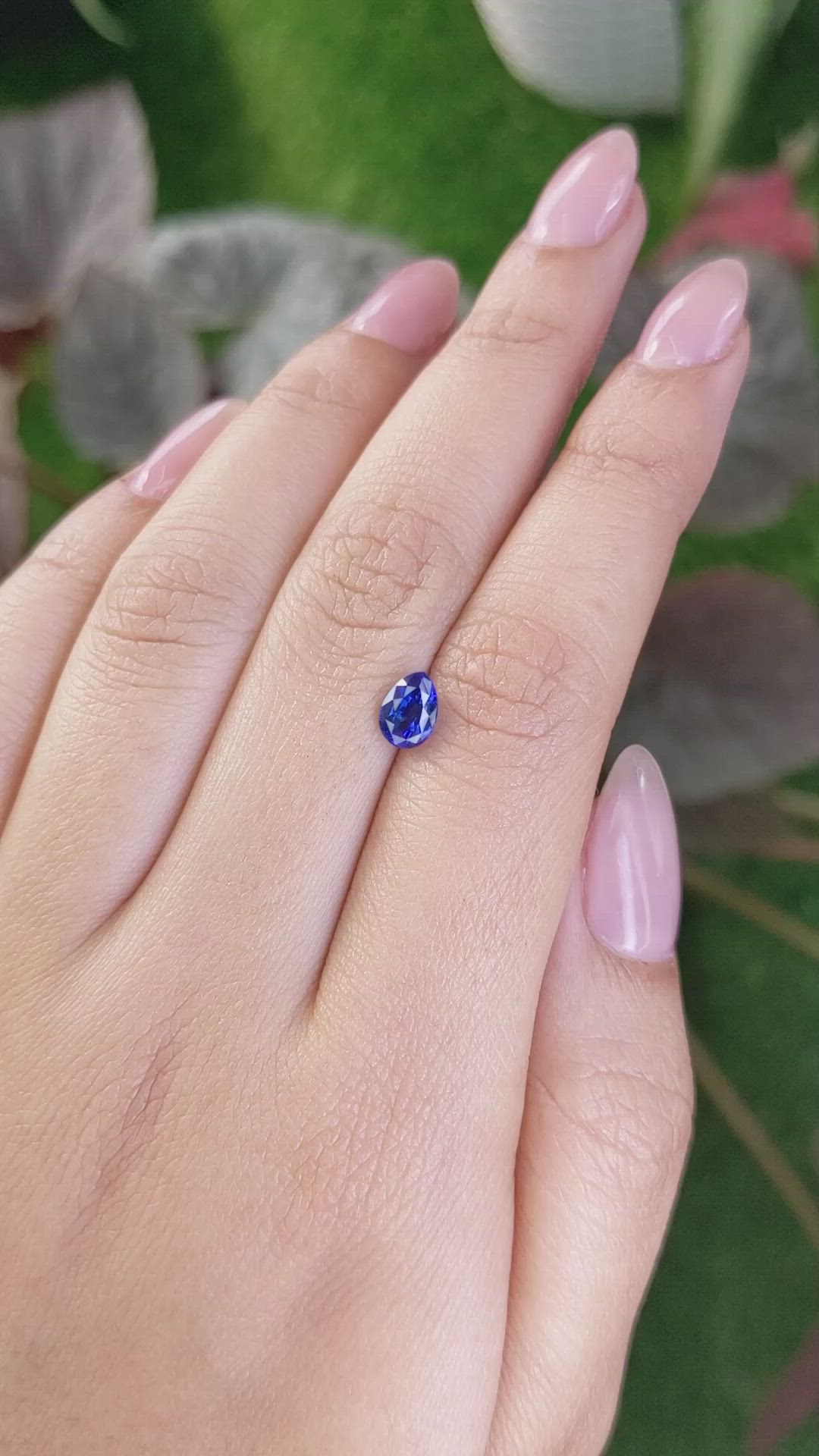 1.04 Ct. Blue Sapphire from Ceylon (Sri Lanka) Size Video